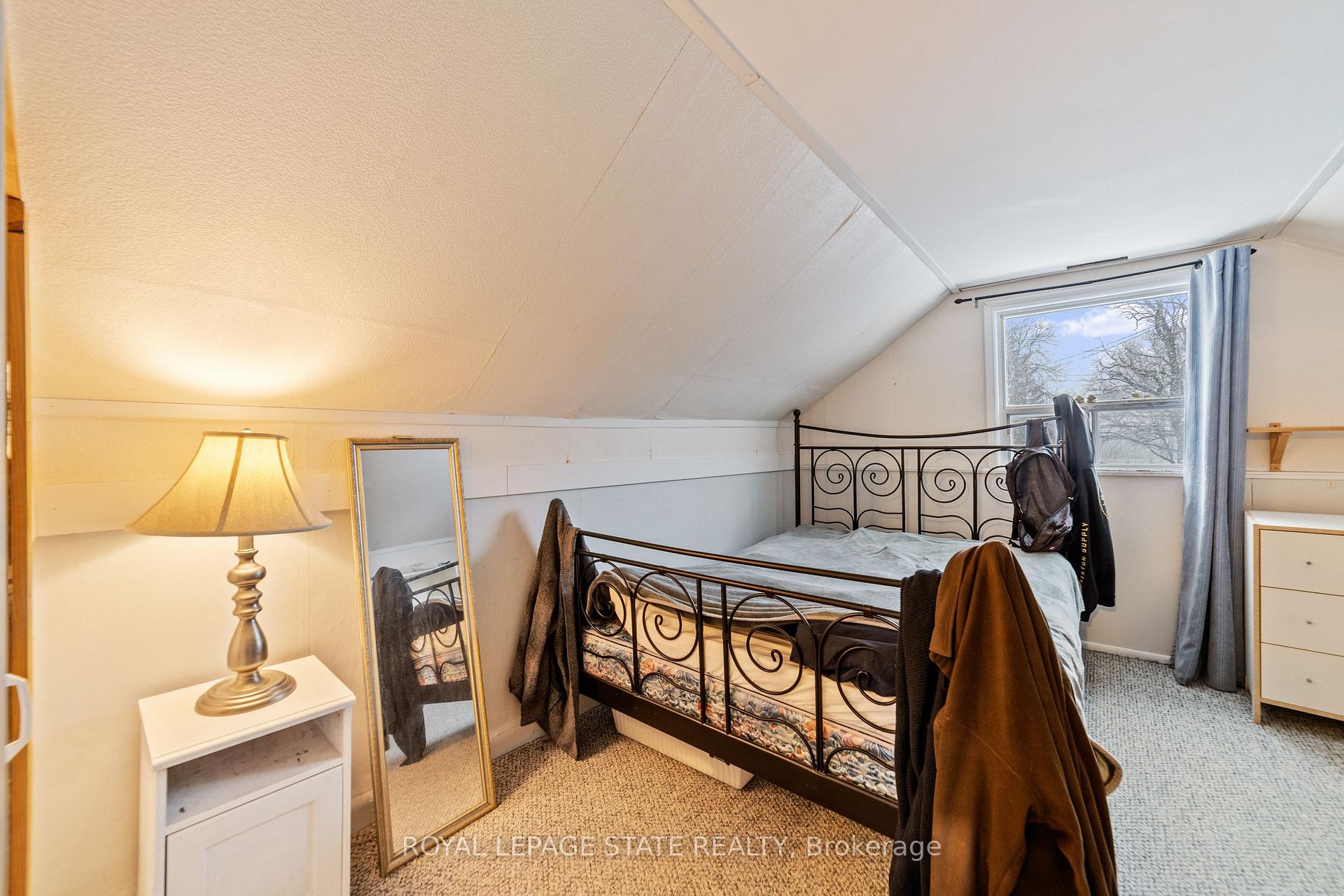 Photo 16 of 539 Mohawk Road W, Hamilton, Westcliffe — HOMEH