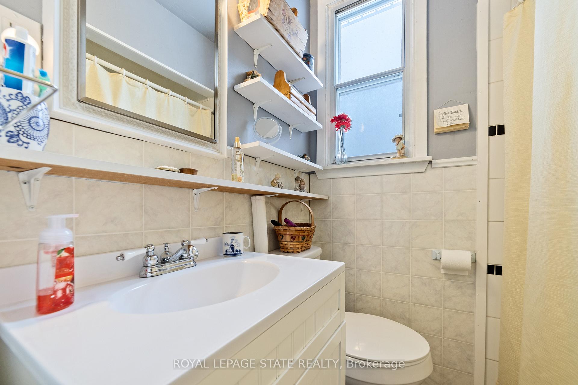 Photo 18 of 539 Mohawk Road W, Hamilton, Westcliffe — HOMEH