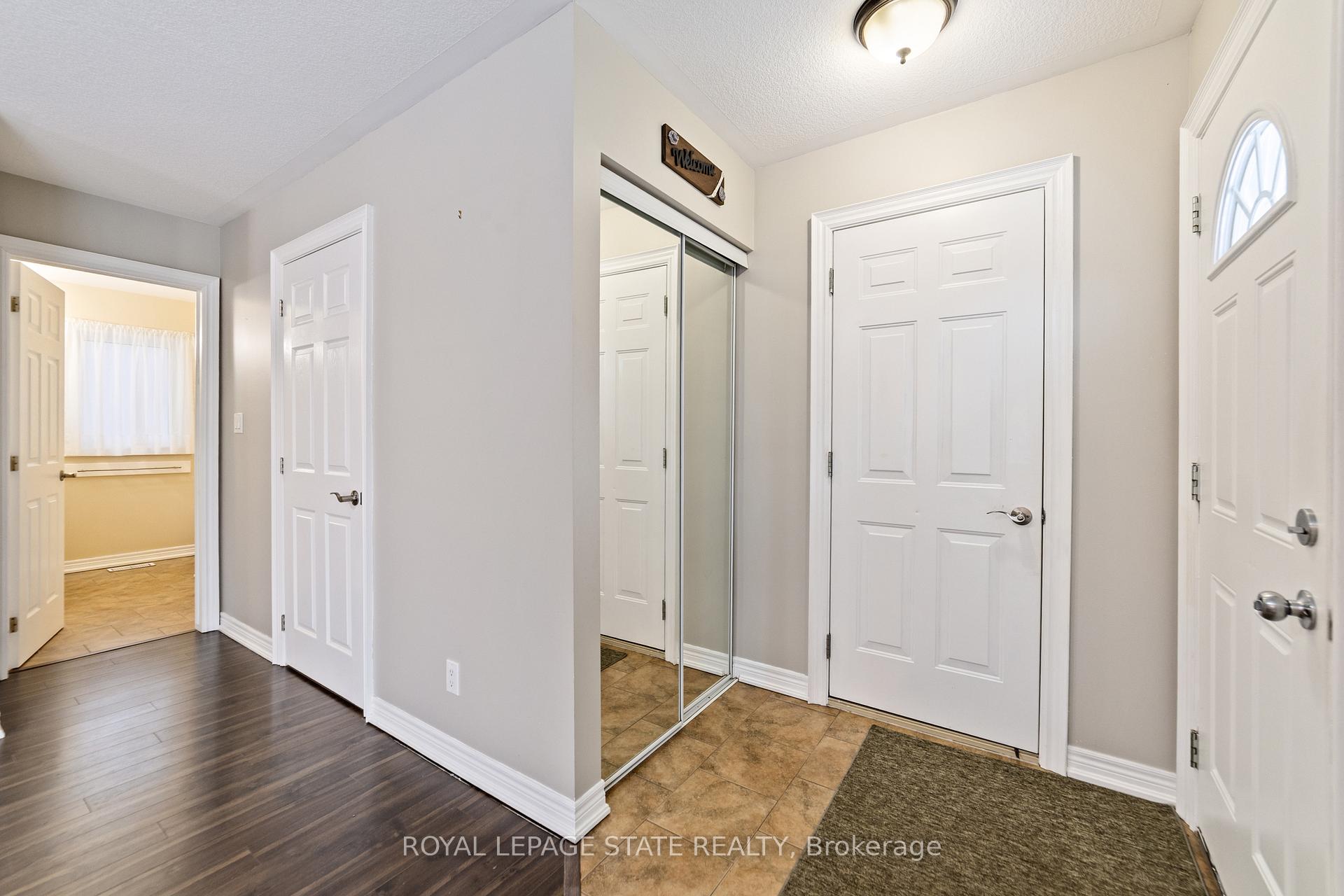 Photo 22 of 539 Mohawk Road W, Hamilton, Westcliffe — HOMEH