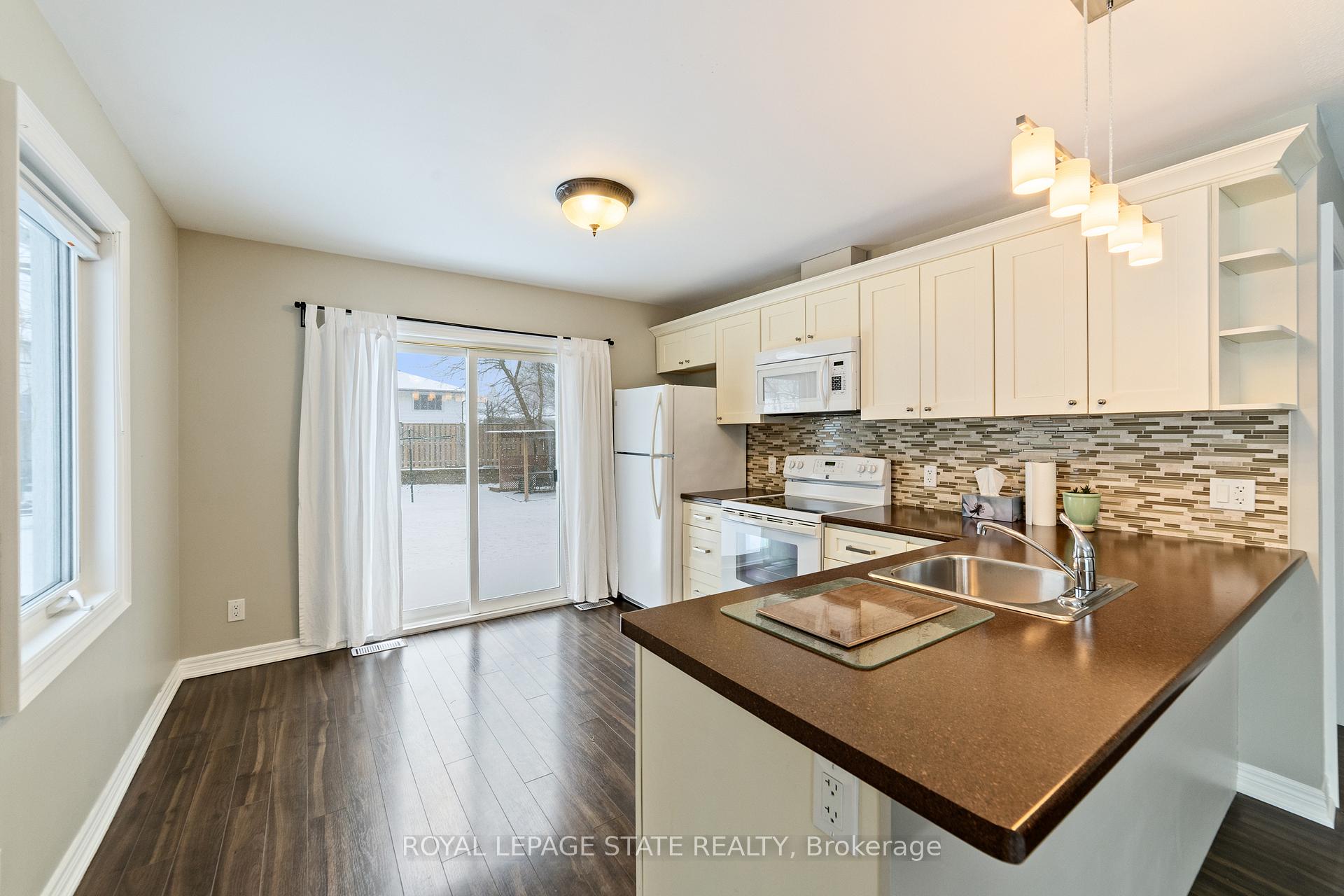 Photo 26 of 539 Mohawk Road W, Hamilton, Westcliffe — HOMEH