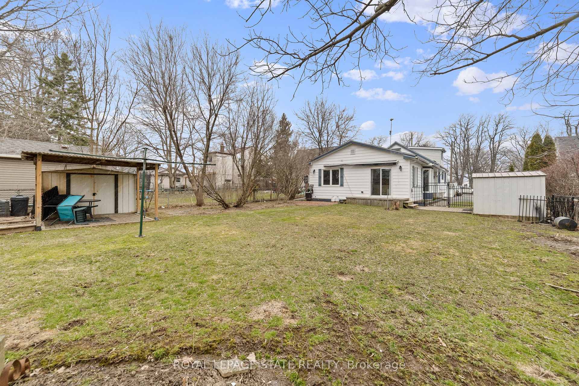 Photo 31 of 539 Mohawk Road W, Hamilton, Westcliffe — HOMEH