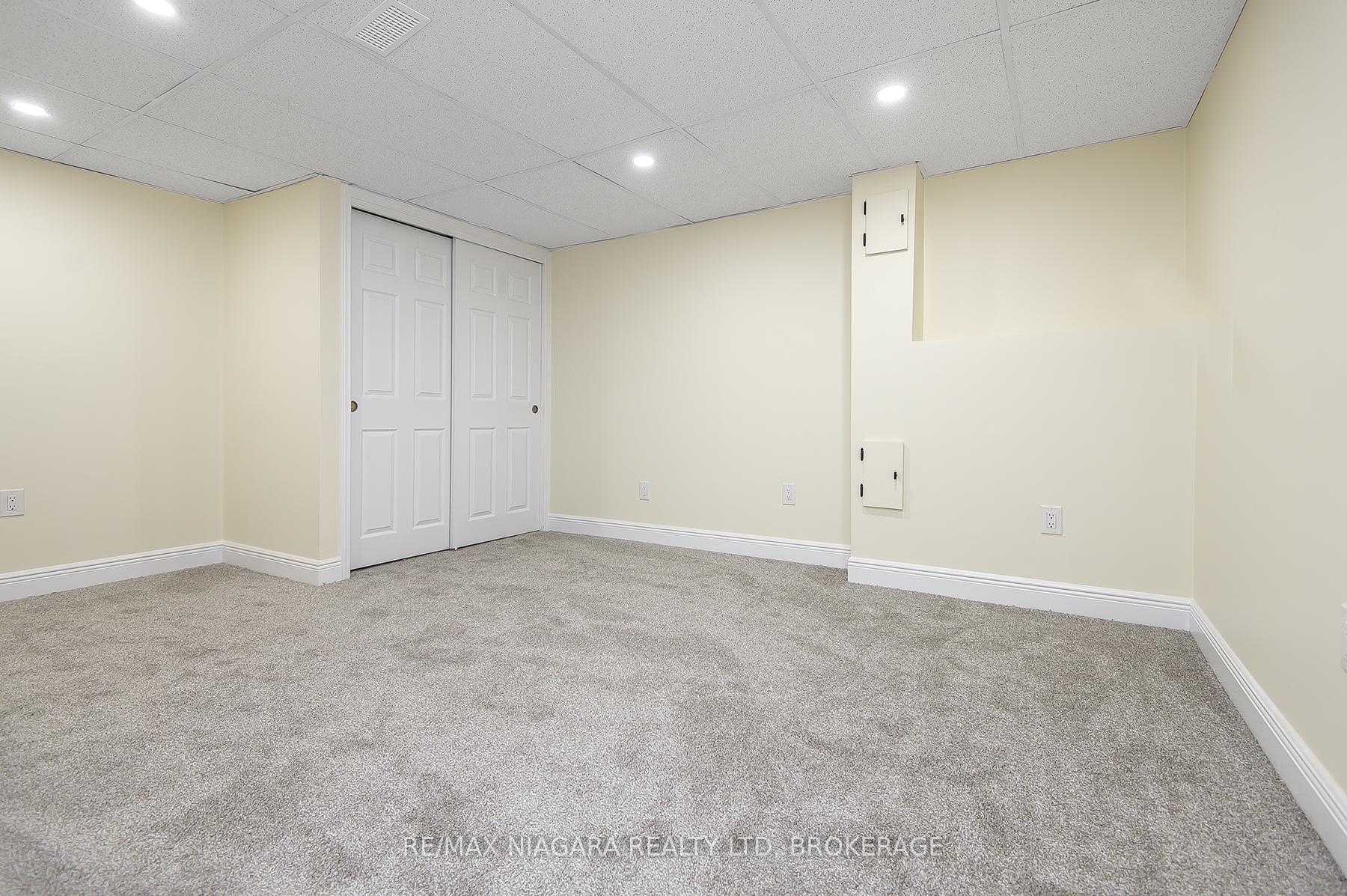 Photo 37 of 16 Huntley Crescent, St. Catharines, Carlton/Bunting — HOMEH