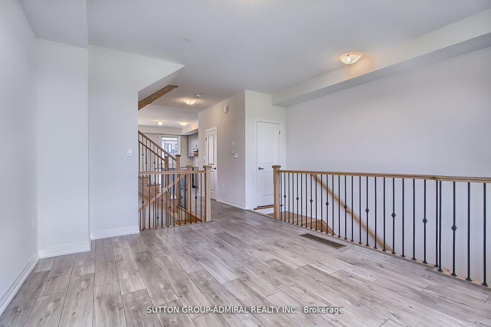Photo 5 of 7 Cherry Hill Lane, Barrie, Painswick South — HOMEH
