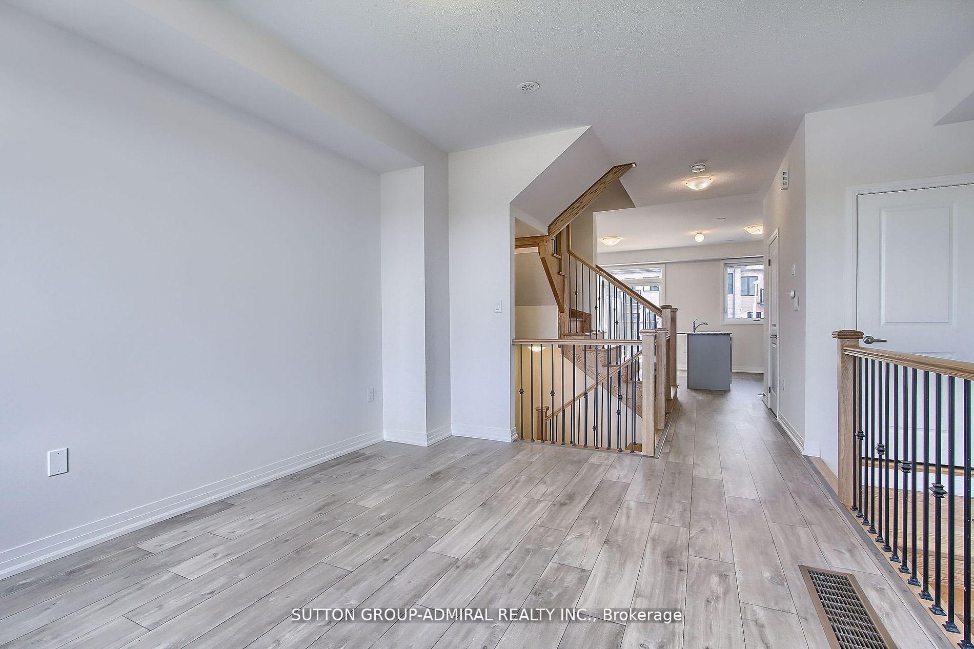 Photo 6 of 7 Cherry Hill Lane, Barrie, Painswick South — HOMEH
