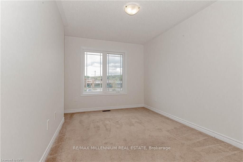 Photo 2 of 463 Mapleton Avenue, Barrie, Ardagh — HOMEH