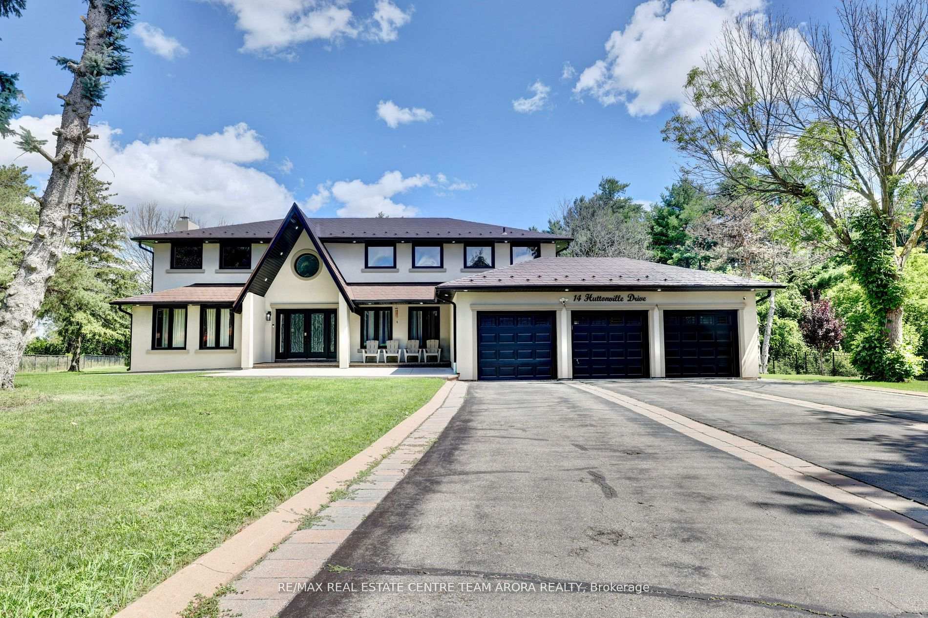 Front of 14 Huttonville Drive
