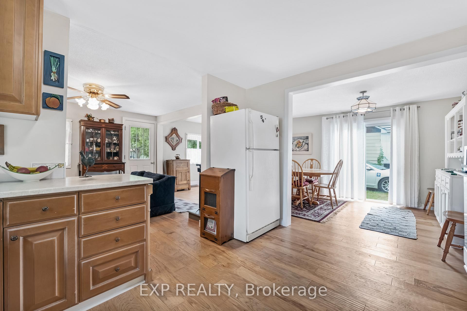Photo 16 of 77 Seventh Street, Brock, Beaverton — HOMEH