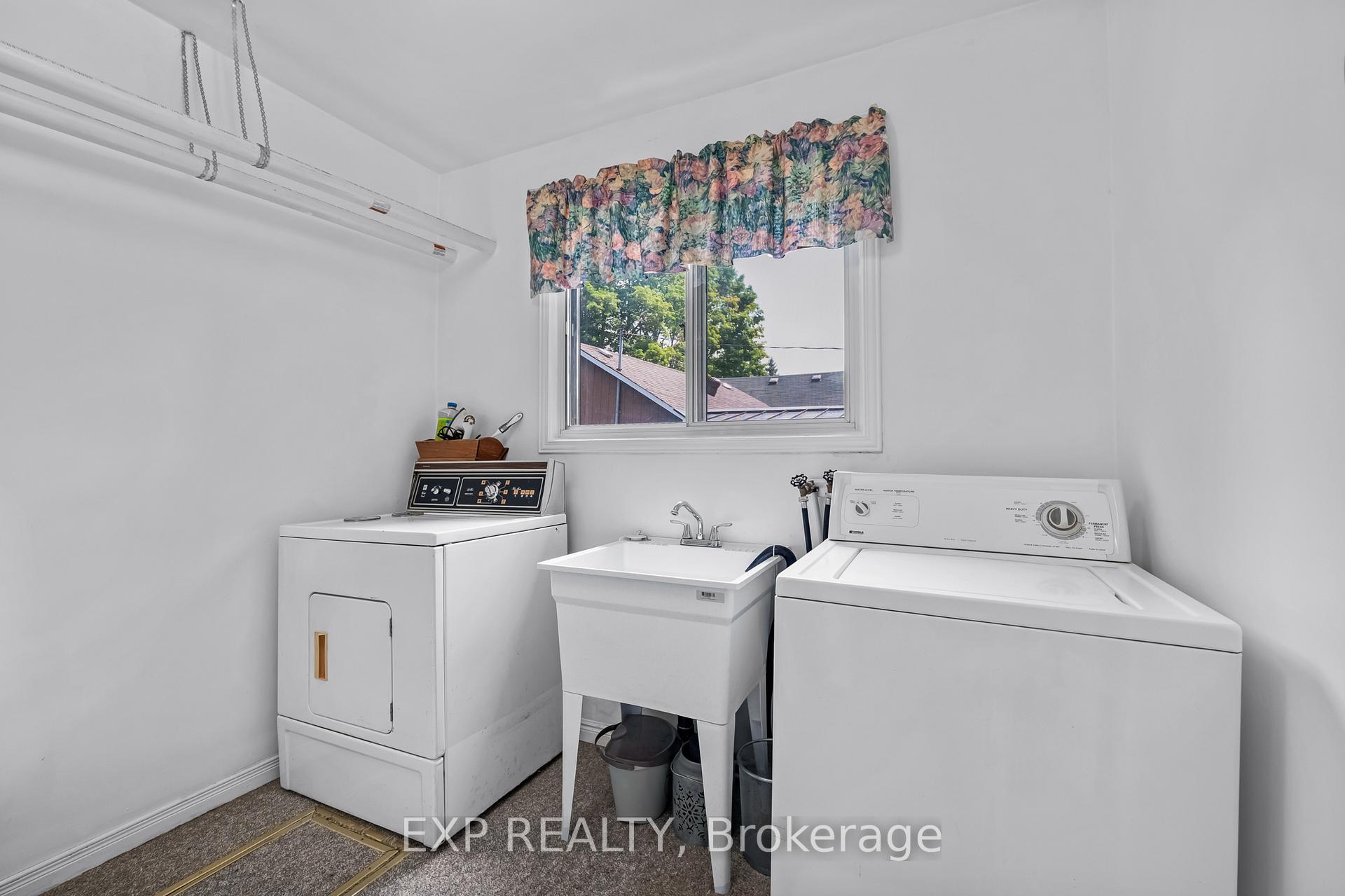 Photo 31 of 77 Seventh Street, Brock, Beaverton — HOMEH