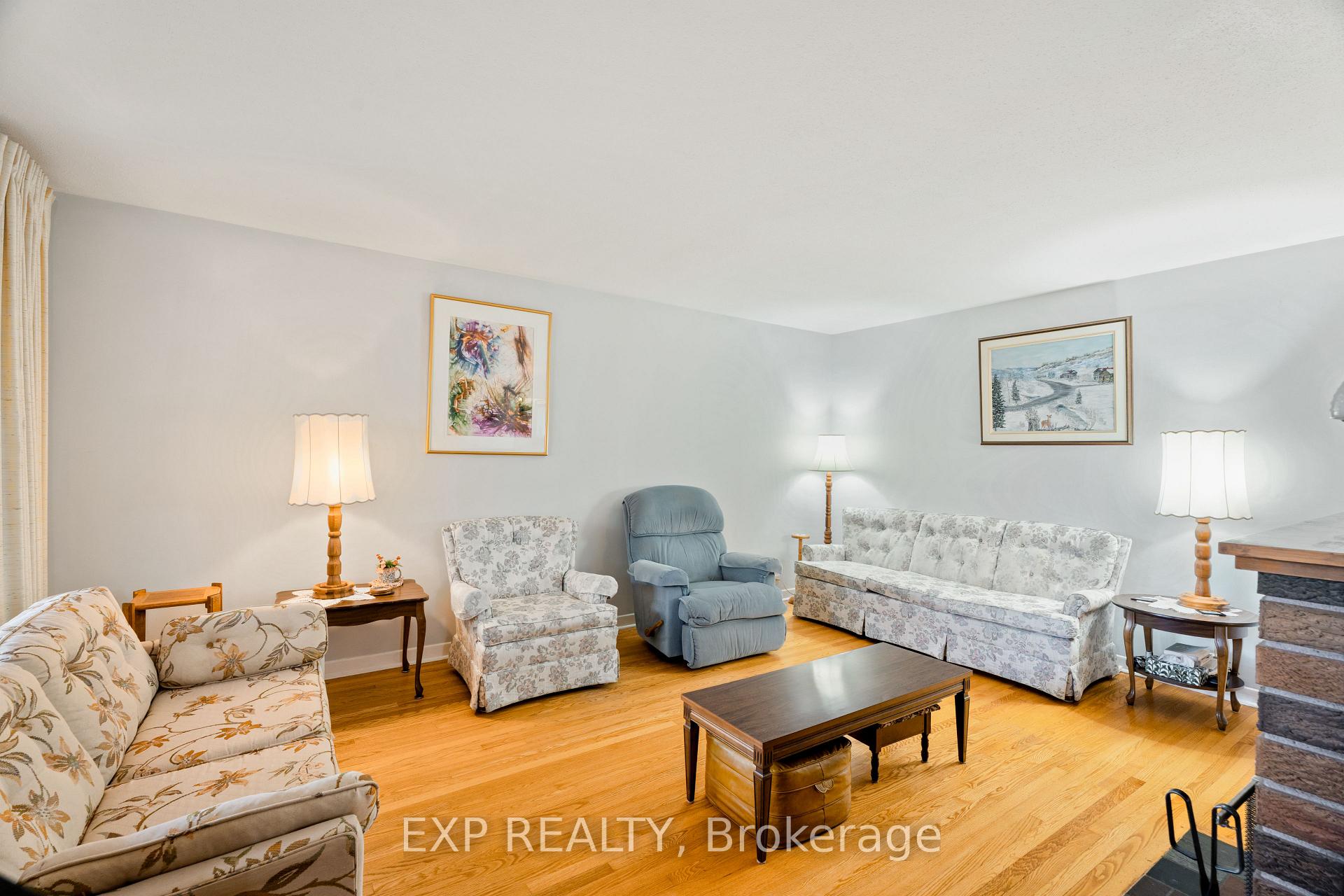 Photo 12 of 1233 Meadowlands Drive E, Ottawa, City View/Skyline/Fisher Heights/Parkwood Hills — HOMEH