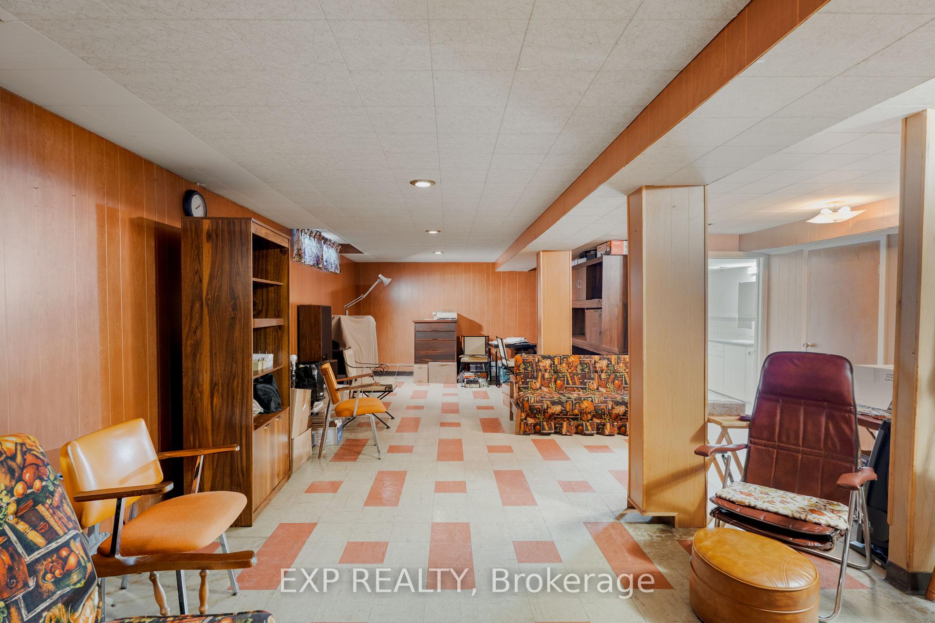 Photo 30 of 1233 Meadowlands Drive E, Ottawa, City View/Skyline/Fisher Heights/Parkwood Hills — HOMEH