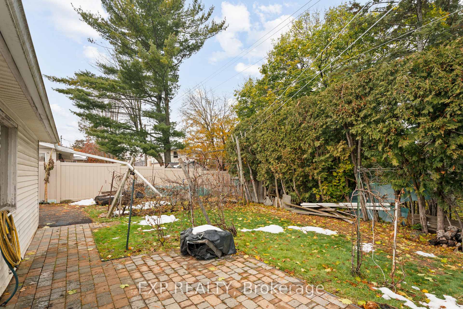 Photo 40 of 1233 Meadowlands Drive E, Ottawa, City View/Skyline/Fisher Heights/Parkwood Hills — HOMEH