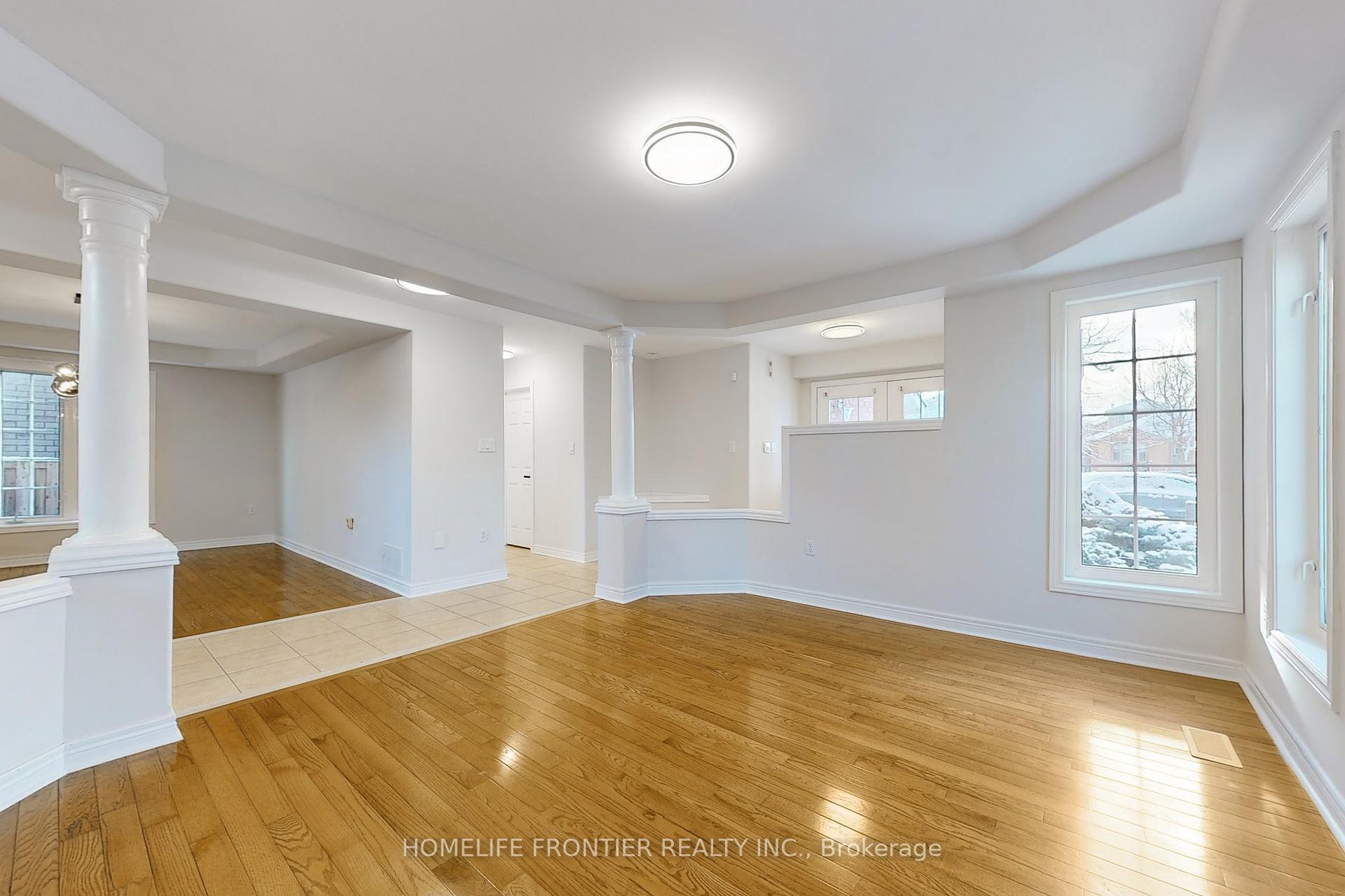 Photo 9 of 18 Benjamin Lane, Barrie, Painswick South — HOMEH