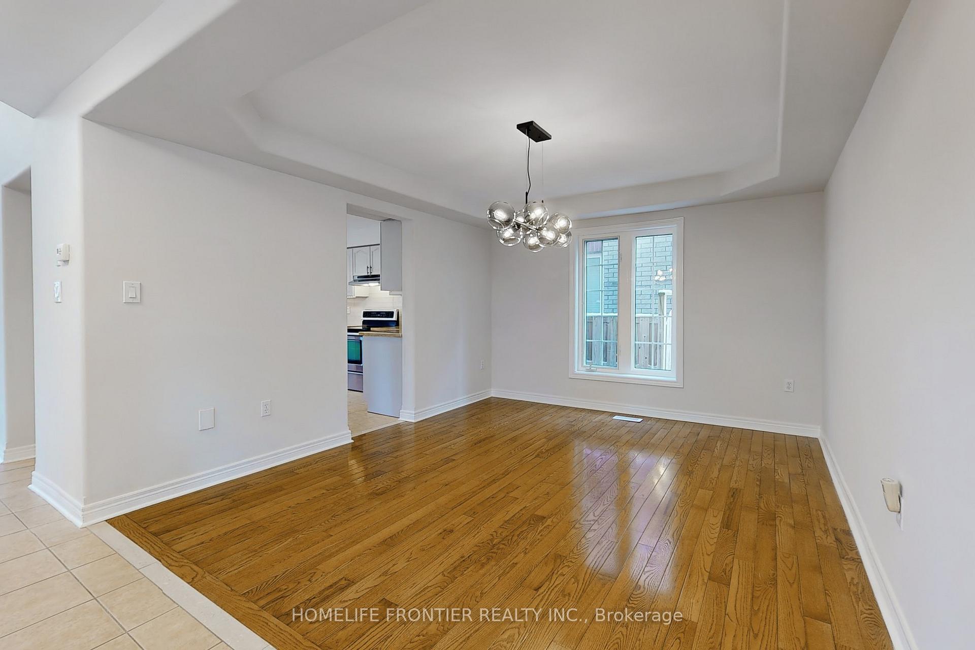 Photo 10 of 18 Benjamin Lane, Barrie, Painswick South — HOMEH