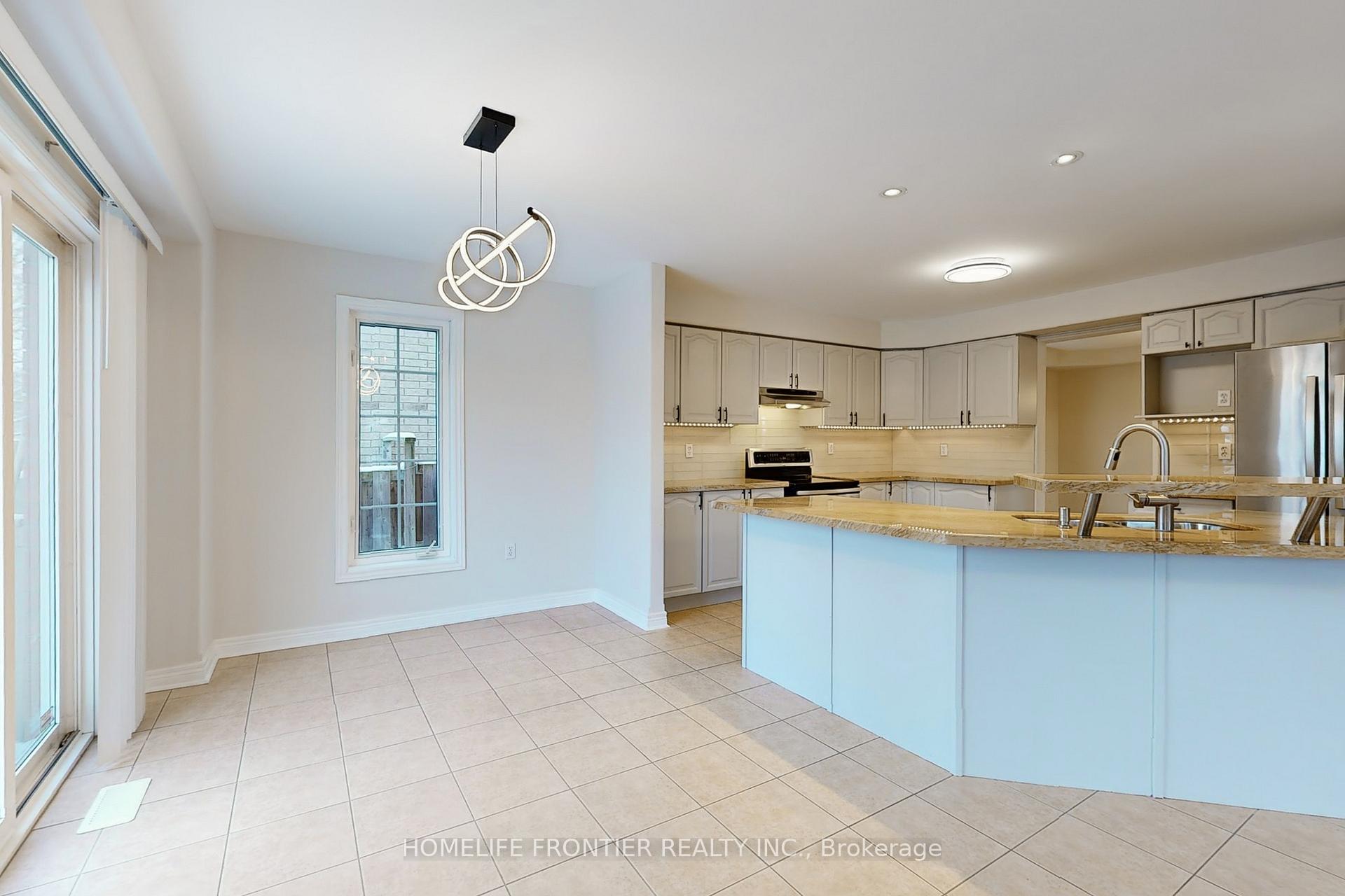 Photo 19 of 18 Benjamin Lane, Barrie, Painswick South — HOMEH
