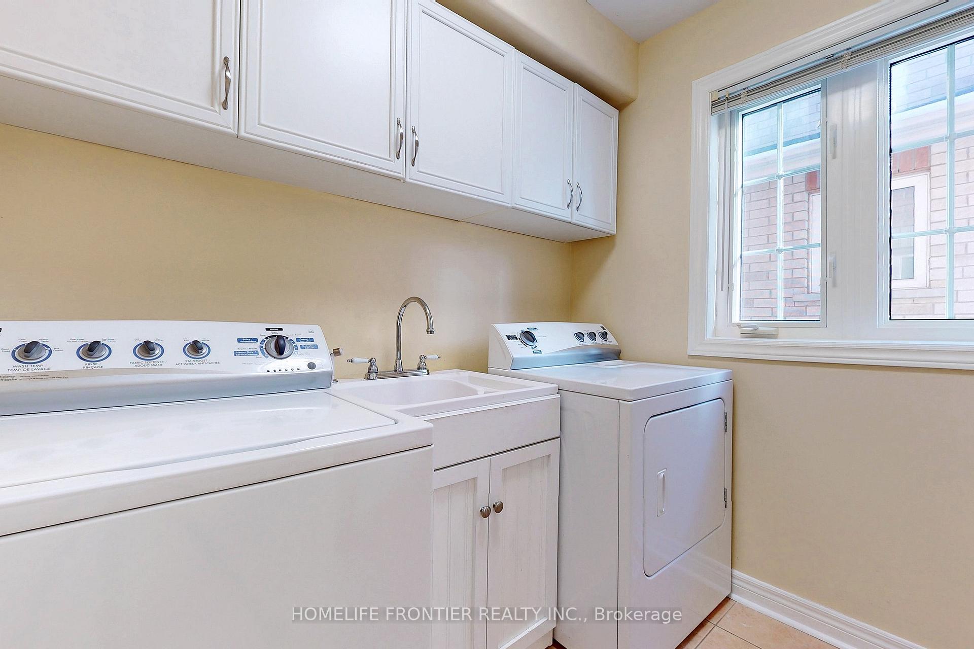 Photo 30 of 18 Benjamin Lane, Barrie, Painswick South — HOMEH