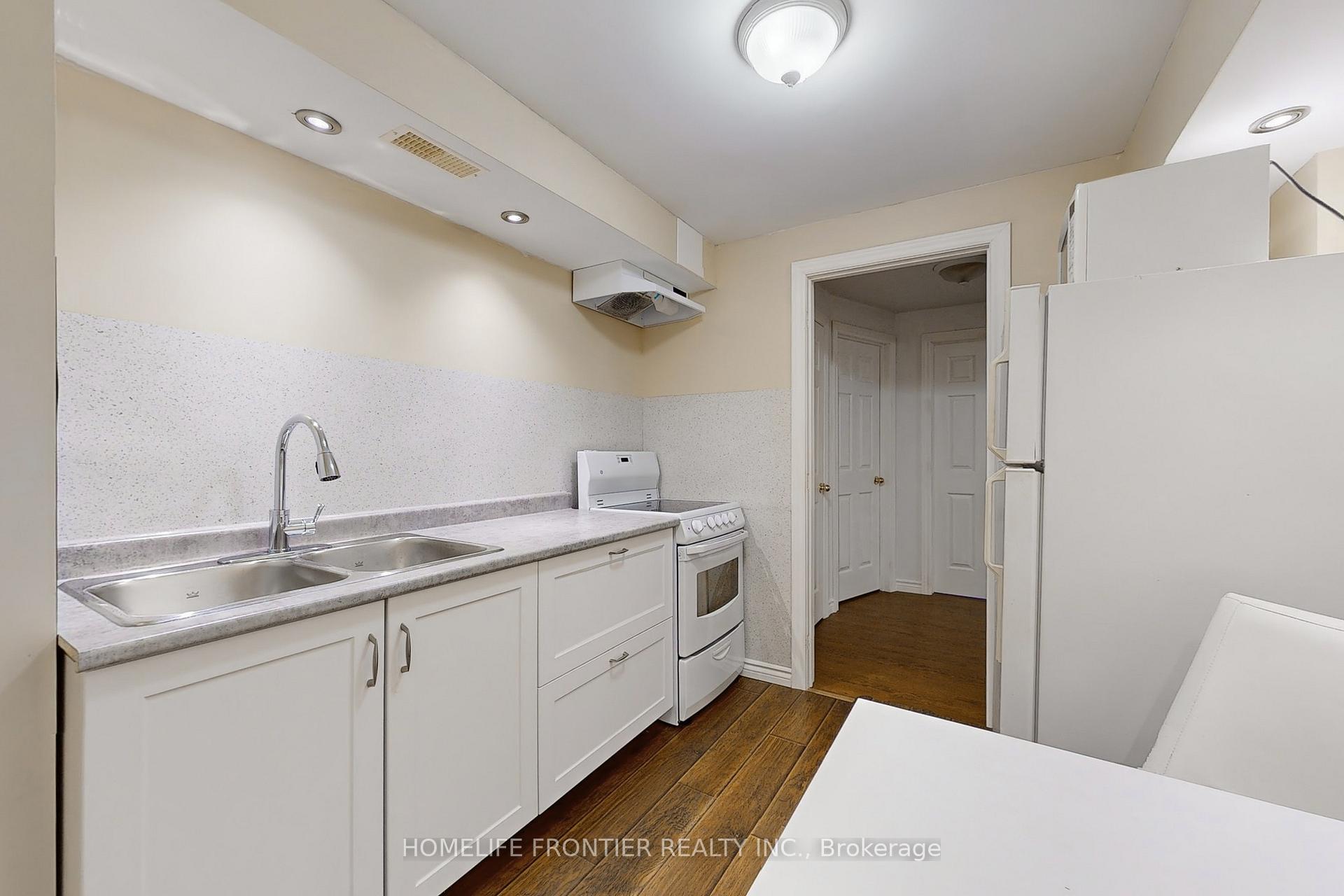 Photo 35 of 18 Benjamin Lane, Barrie, Painswick South — HOMEH