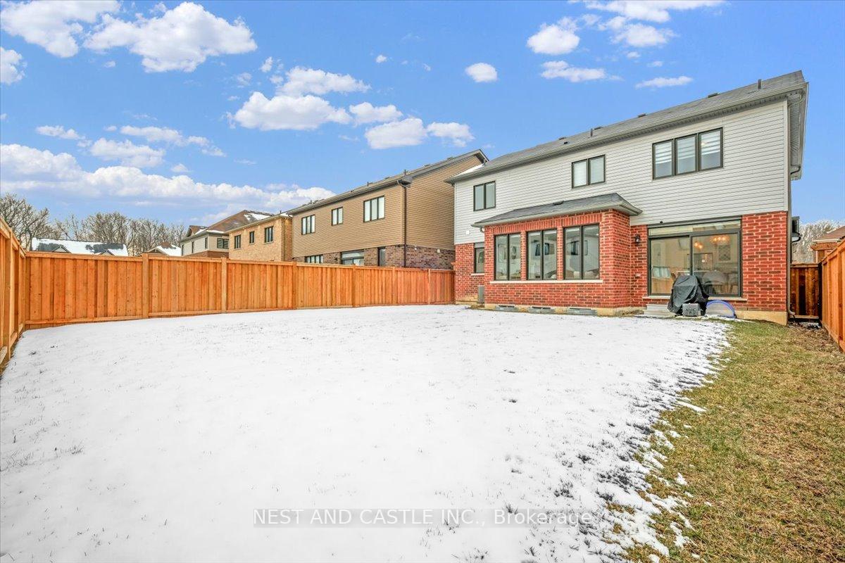 Photo 38 of 51 July Avenue, Hamilton, Stoney Creek Mountain — HOMEH