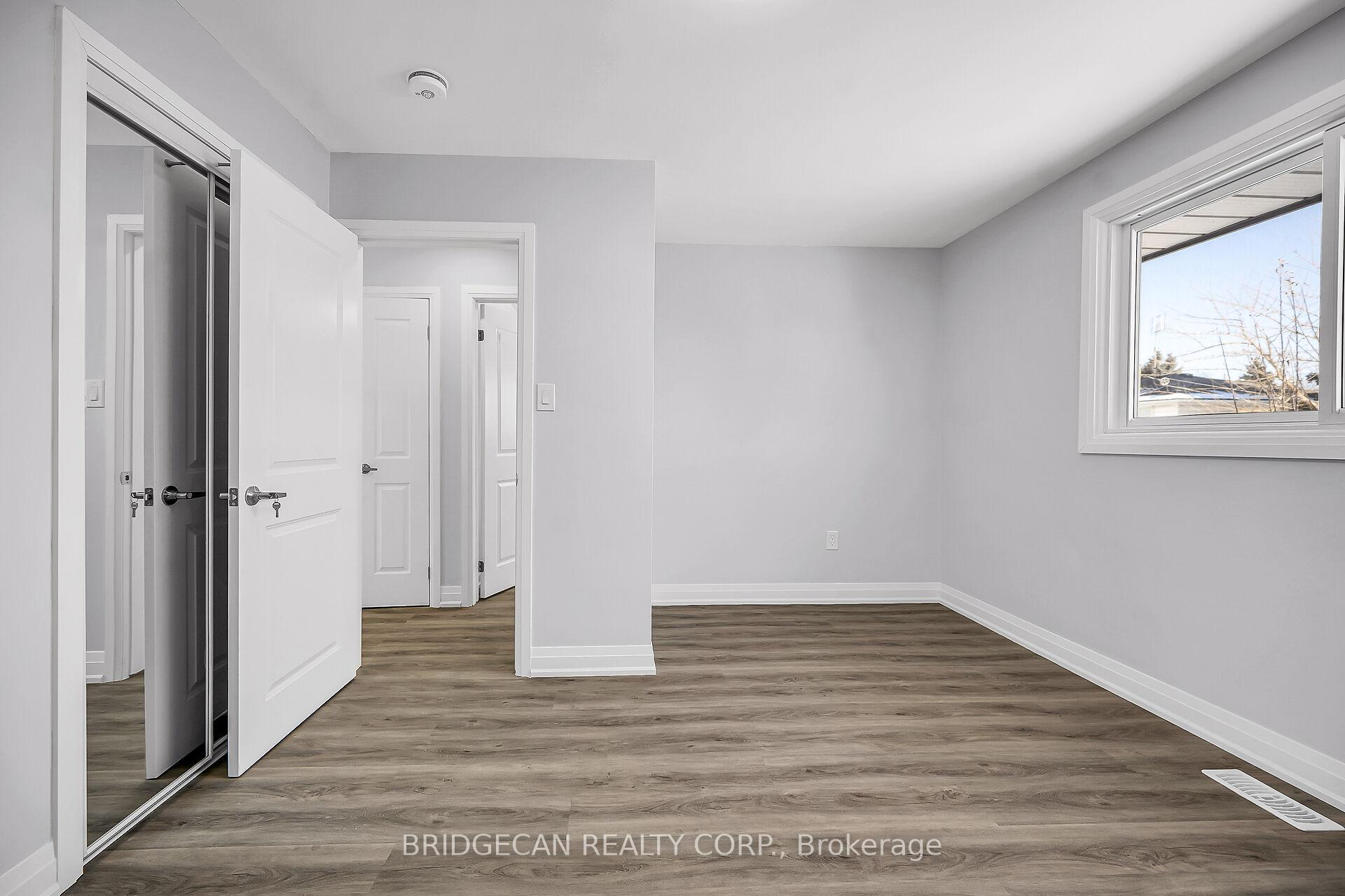 Photo 12 of 180 Oakland Drive, Hamilton, Kentley — HOMEH