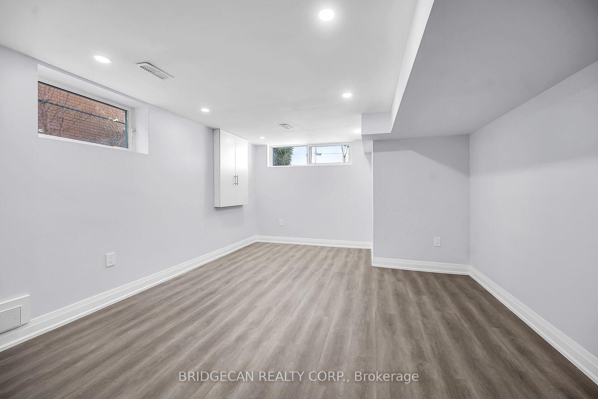 Photo 21 of 180 Oakland Drive, Hamilton, Kentley — HOMEH