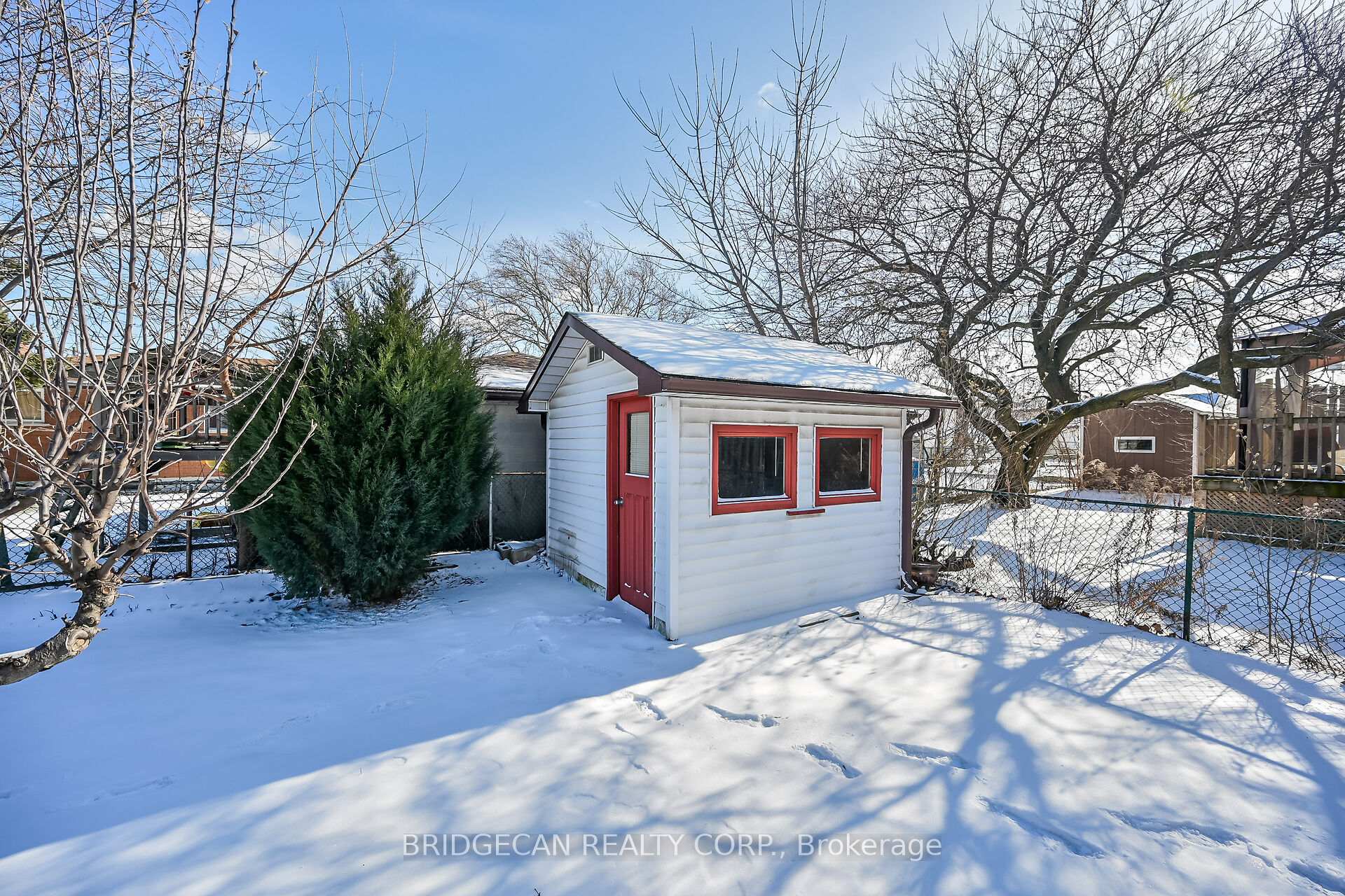 Photo 38 of 180 Oakland Drive, Hamilton, Kentley — HOMEH