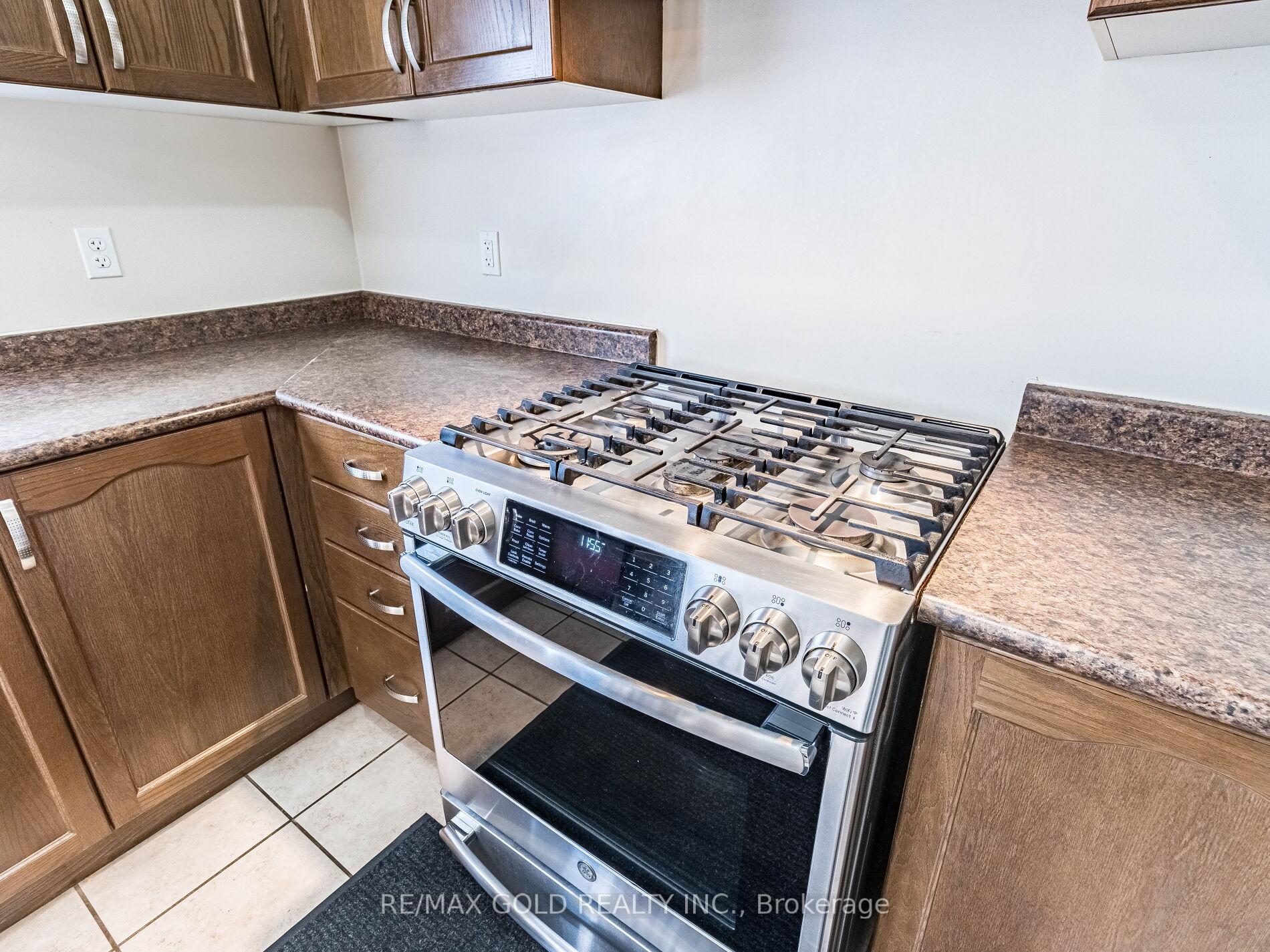 Photo 19 of 221 Valleyway Drive, Brampton, Credit Valley — HOMEH