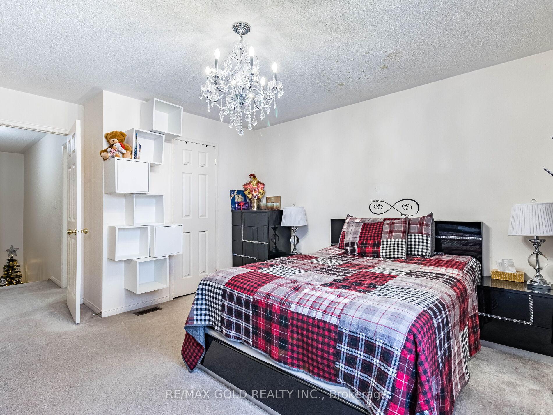 Photo 29 of 221 Valleyway Drive, Brampton, Credit Valley — HOMEH