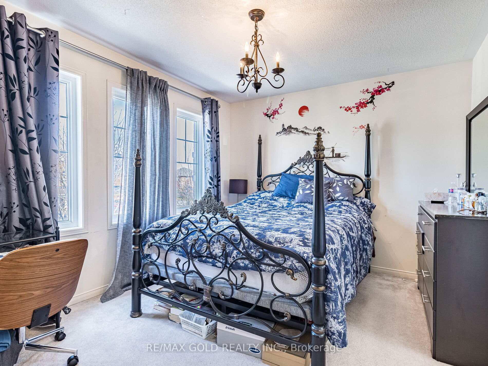 Photo 32 of 221 Valleyway Drive, Brampton, Credit Valley — HOMEH