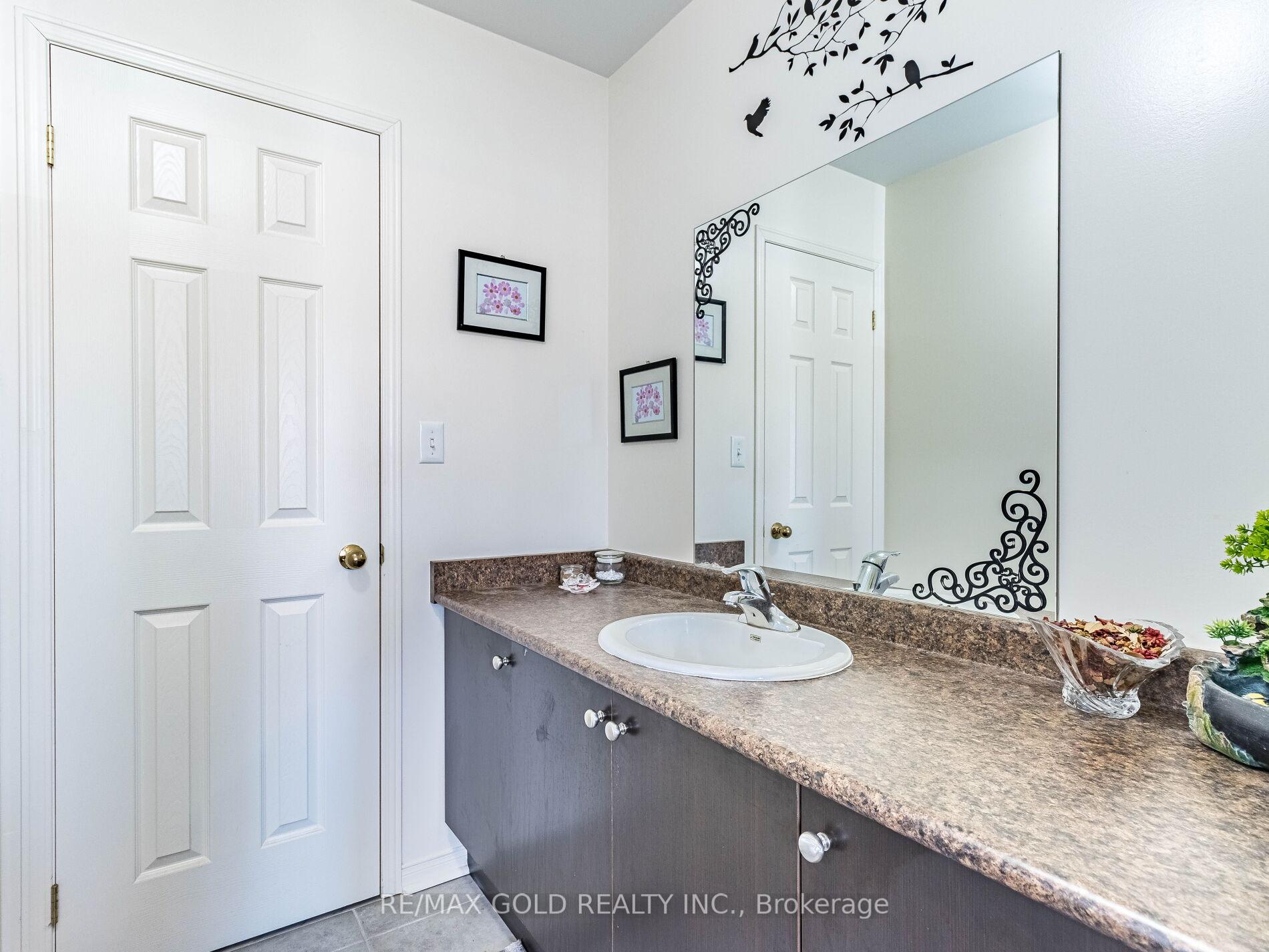 Photo 33 of 221 Valleyway Drive, Brampton, Credit Valley — HOMEH
