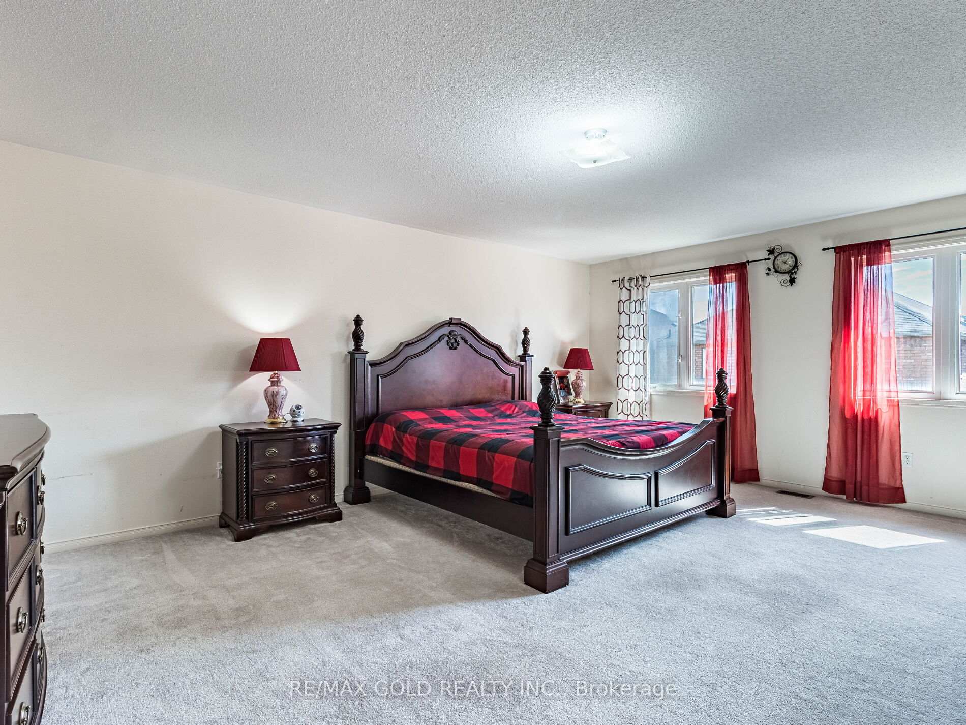 Photo 36 of 221 Valleyway Drive, Brampton, Credit Valley — HOMEH