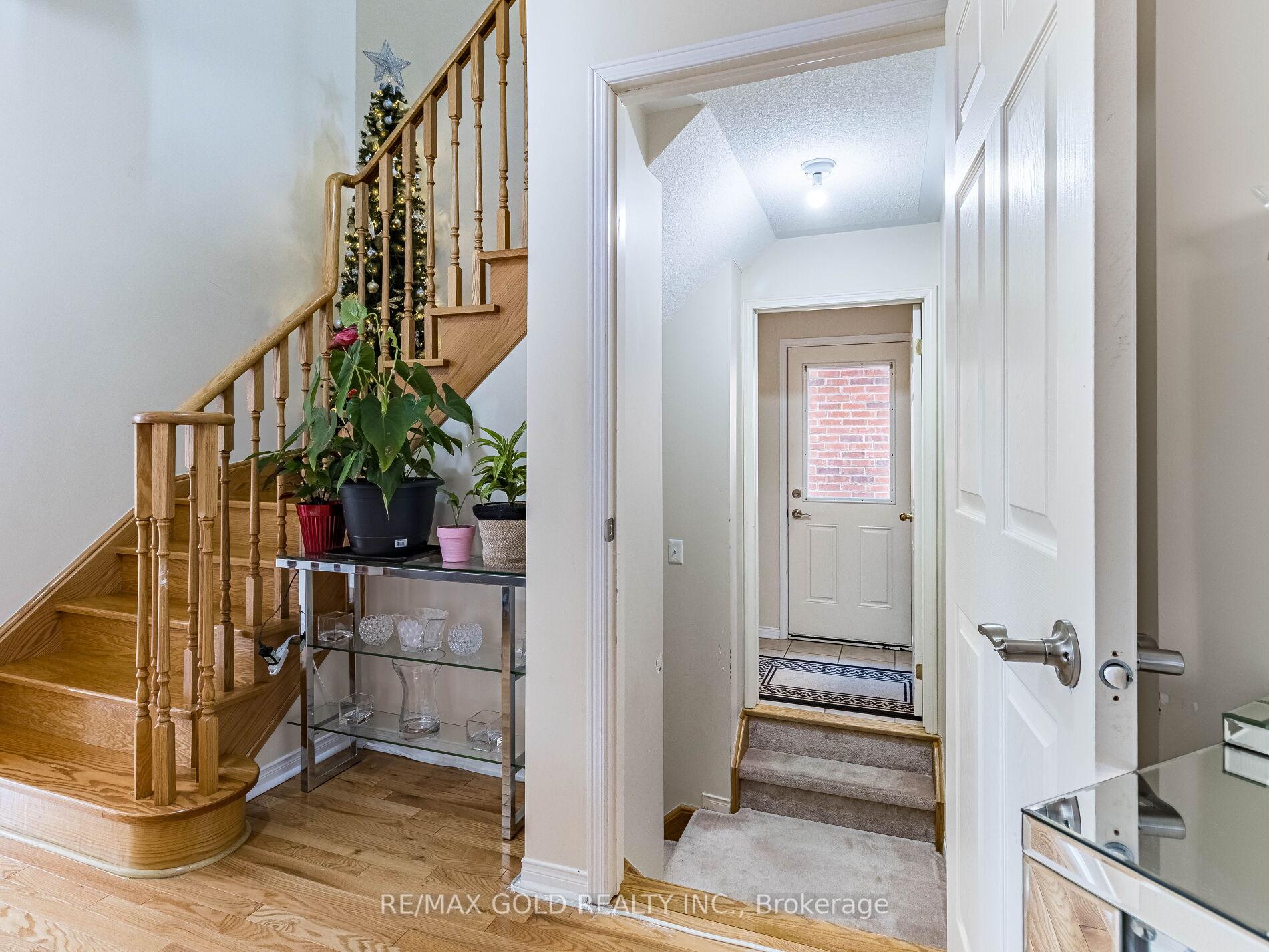 Photo 42 of 221 Valleyway Drive, Brampton, Credit Valley — HOMEH