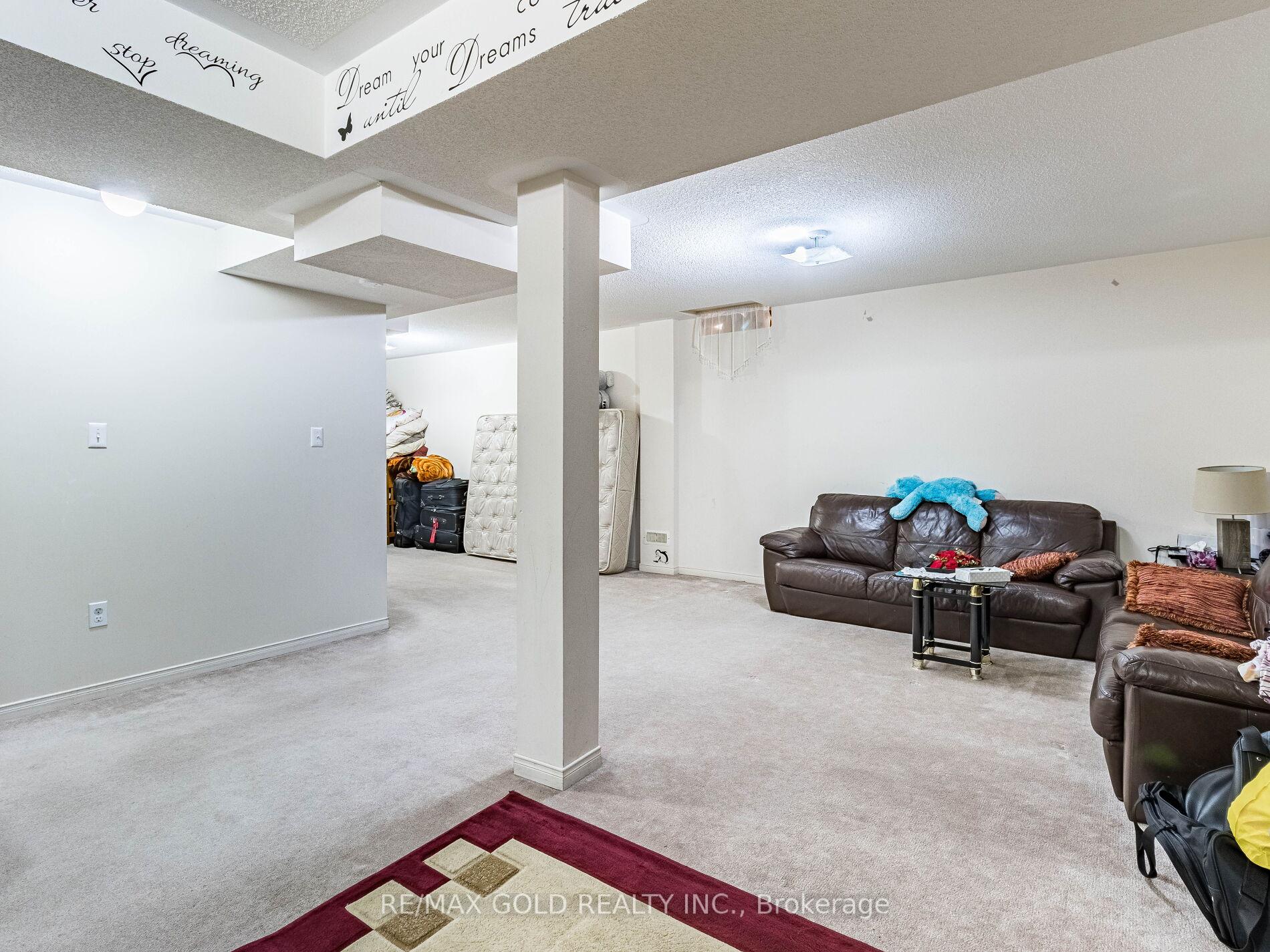 Photo 45 of 221 Valleyway Drive, Brampton, Credit Valley — HOMEH