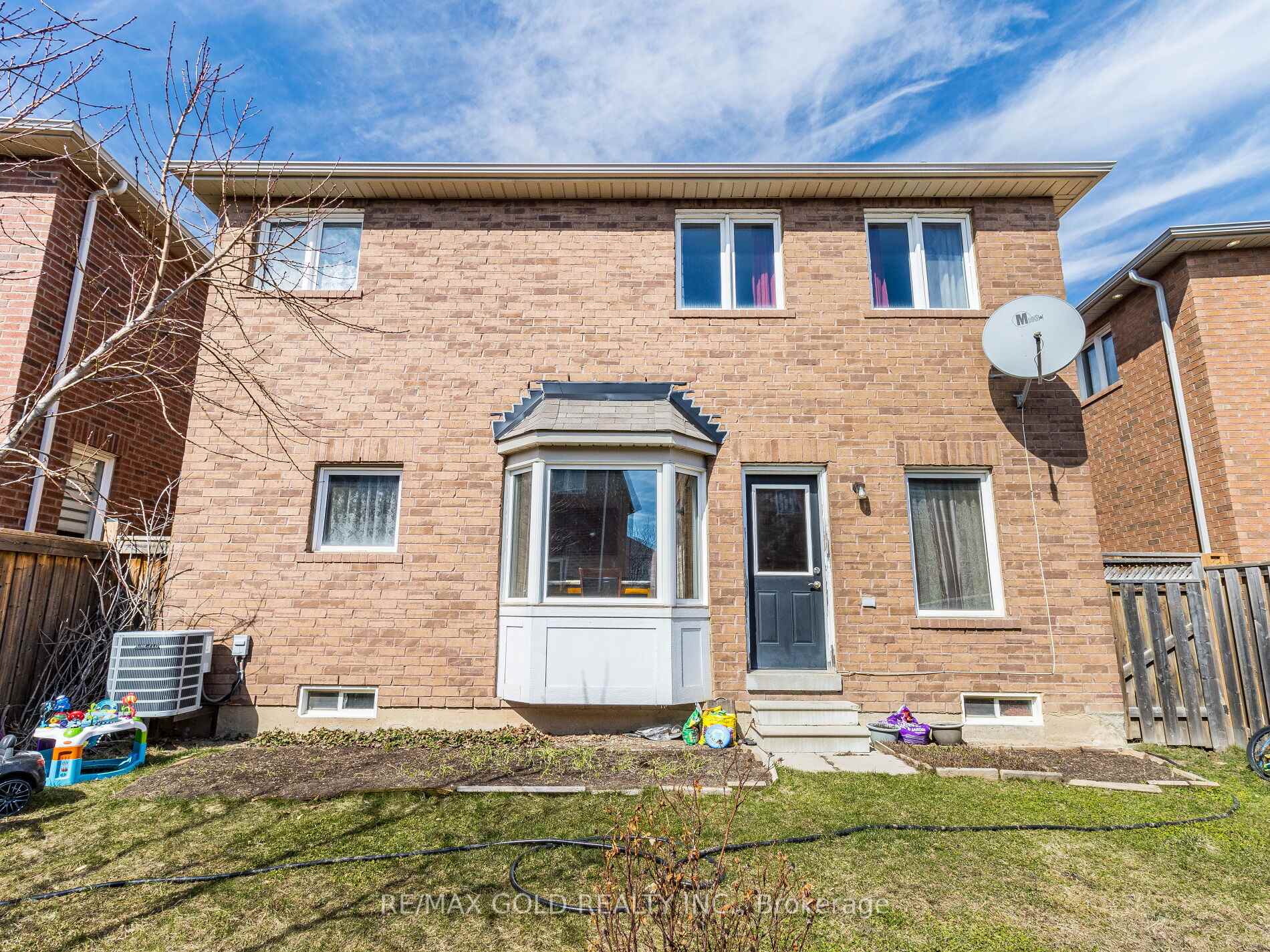 Photo 50 of 221 Valleyway Drive, Brampton, Credit Valley — HOMEH