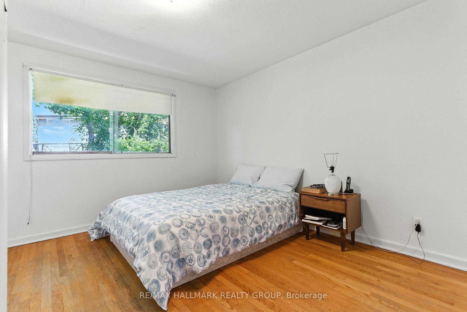 Photo 18 of 1127 Maitland Avenue, Ottawa, Copeland Park — HOMEH