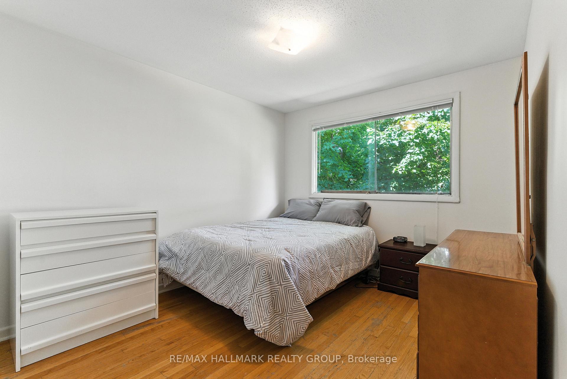 Photo 20 of 1127 Maitland Avenue, Ottawa, Copeland Park — HOMEH
