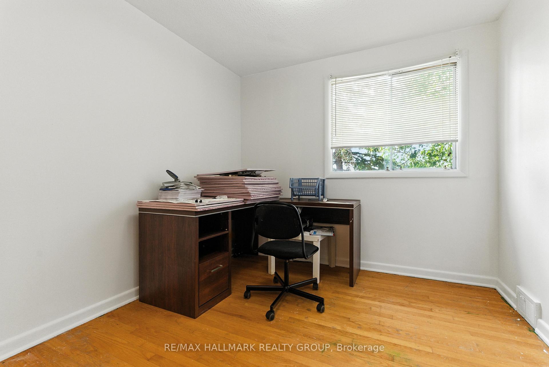 Photo 22 of 1127 Maitland Avenue, Ottawa, Copeland Park — HOMEH