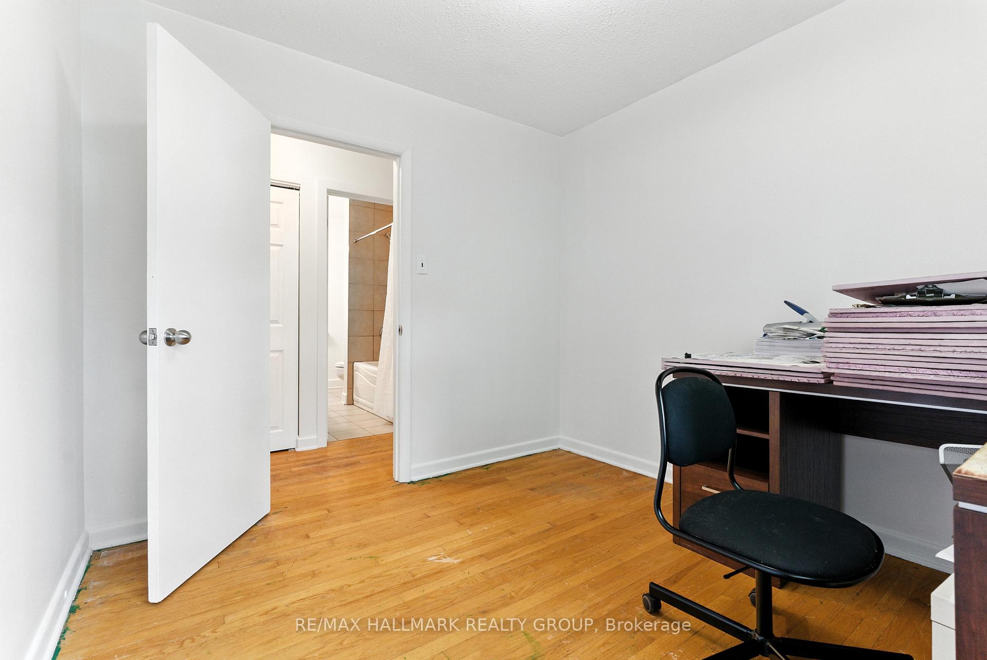 Photo 23 of 1127 Maitland Avenue, Ottawa, Copeland Park — HOMEH