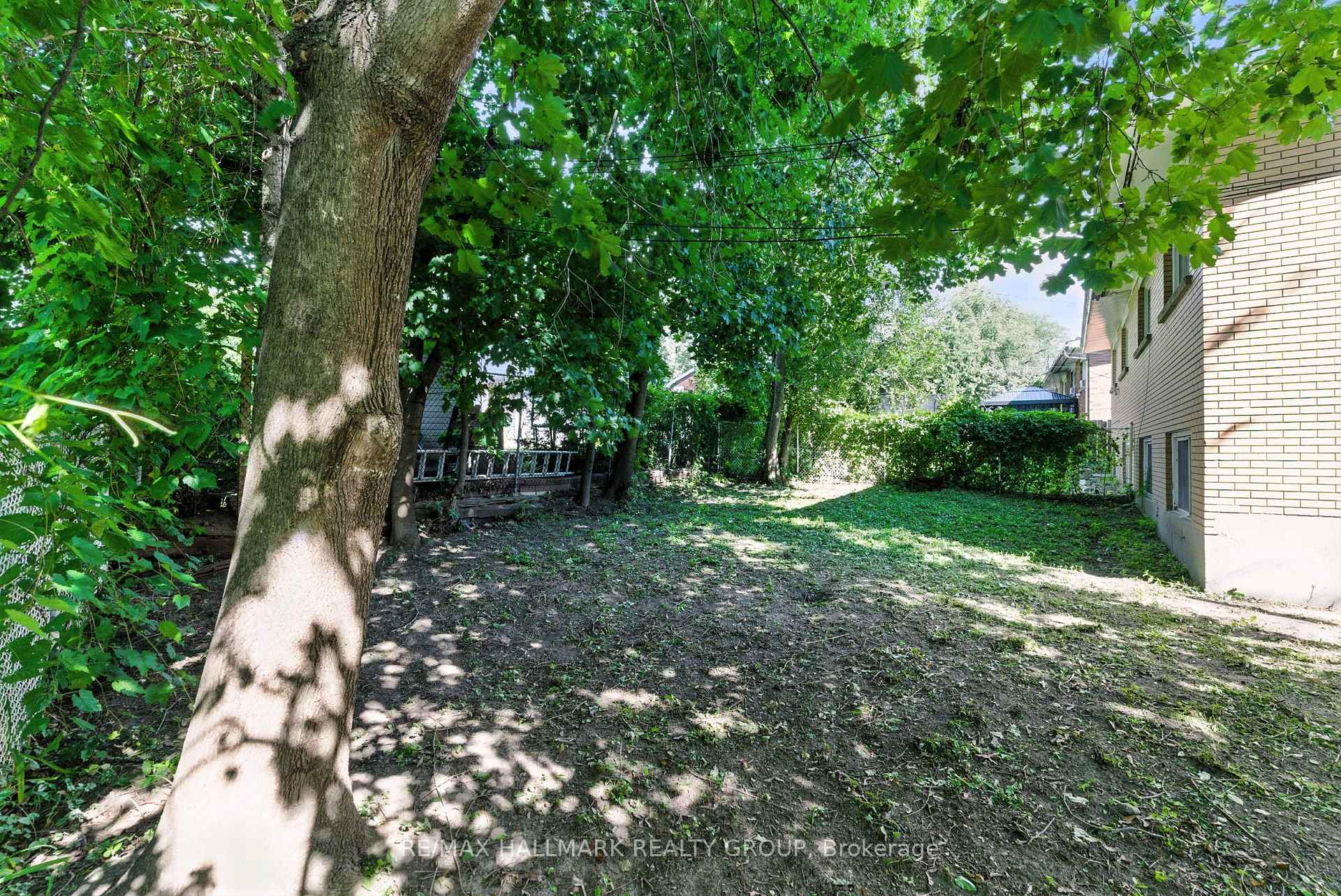 Photo 35 of 1127 Maitland Avenue, Ottawa, Copeland Park — HOMEH