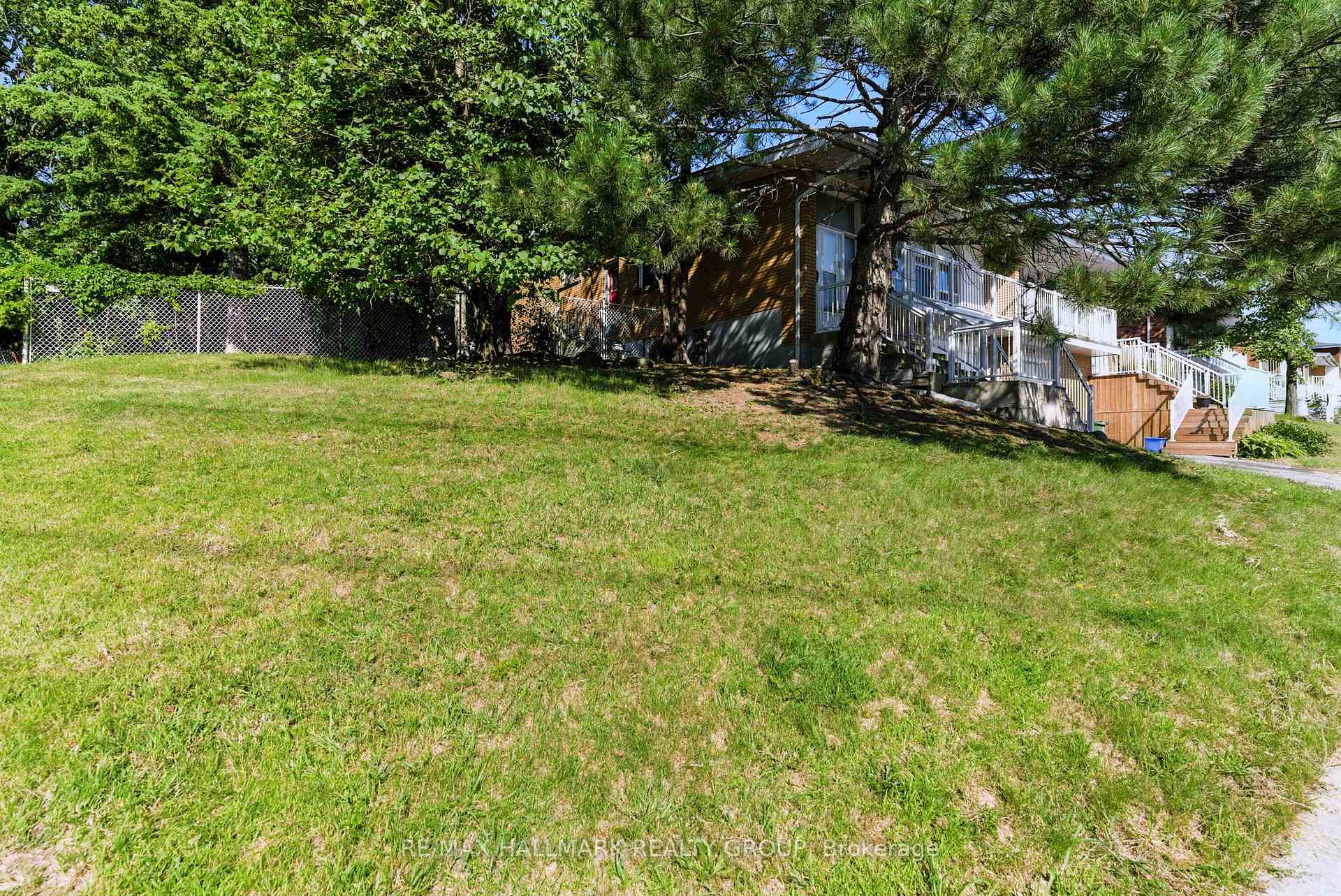 Photo 40 of 1127 Maitland Avenue, Ottawa, Copeland Park — HOMEH