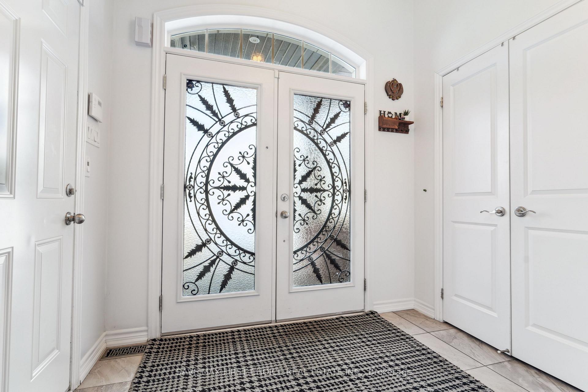Photo 4 of 70 Masken Circle, Brampton, Northwest Brampton — HOMEH