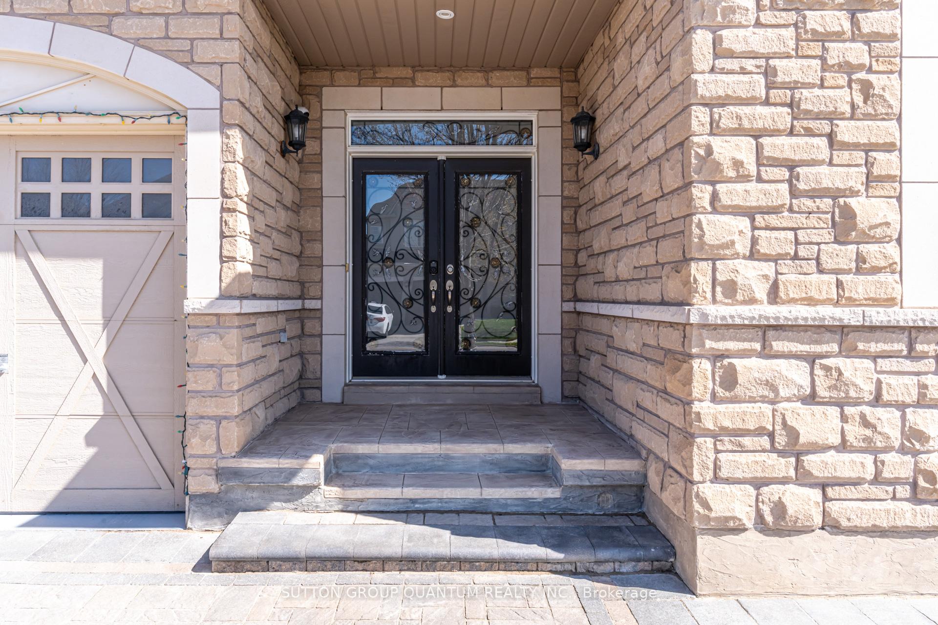Photo 3 of 49 Supino Crescent, Brampton, Vales of Castlemore — HOMEH