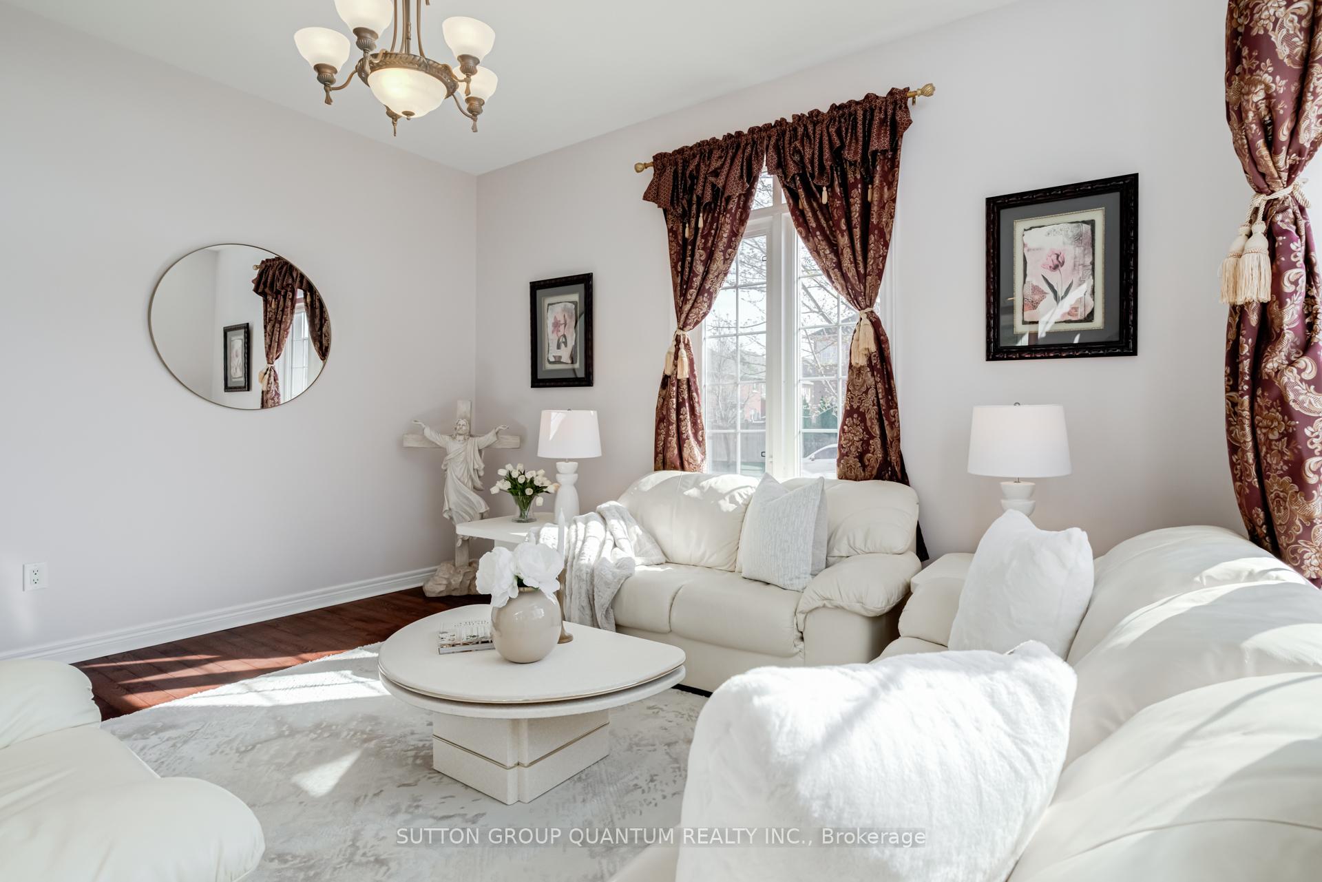 Photo 6 of 49 Supino Crescent, Brampton, Vales of Castlemore — HOMEH