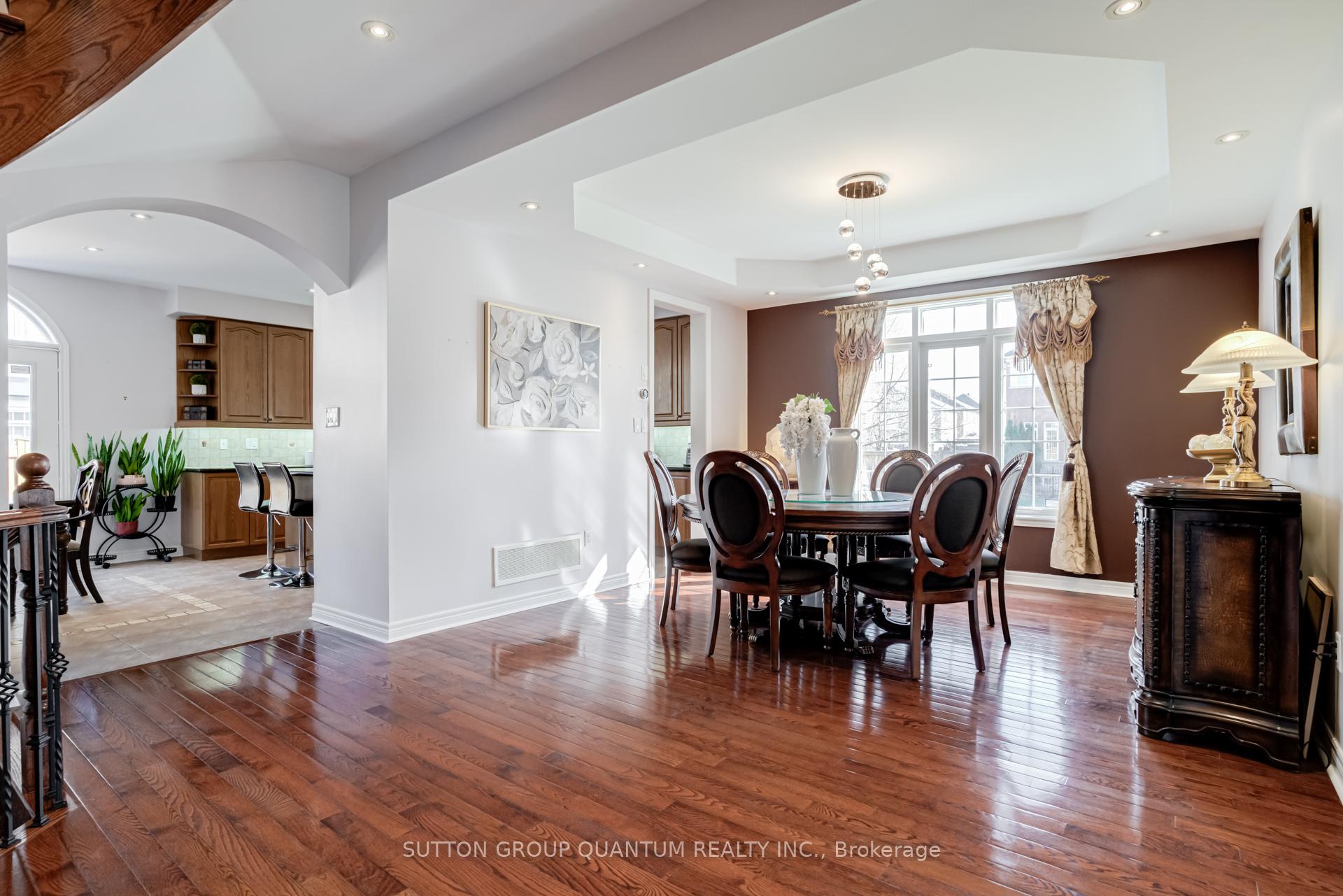 Photo 8 of 49 Supino Crescent, Brampton, Vales of Castlemore — HOMEH