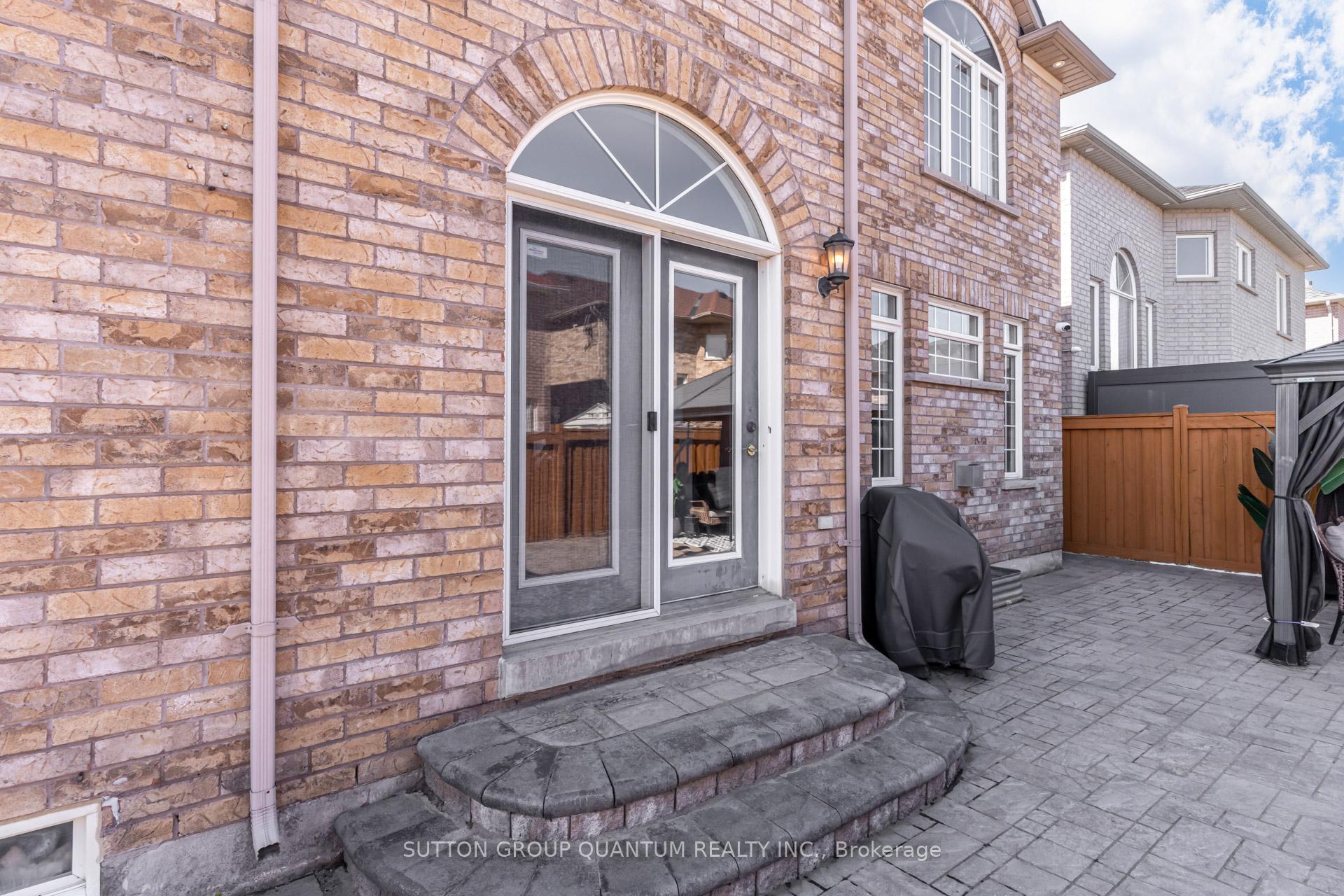 Photo 40 of 49 Supino Crescent, Brampton, Vales of Castlemore — HOMEH