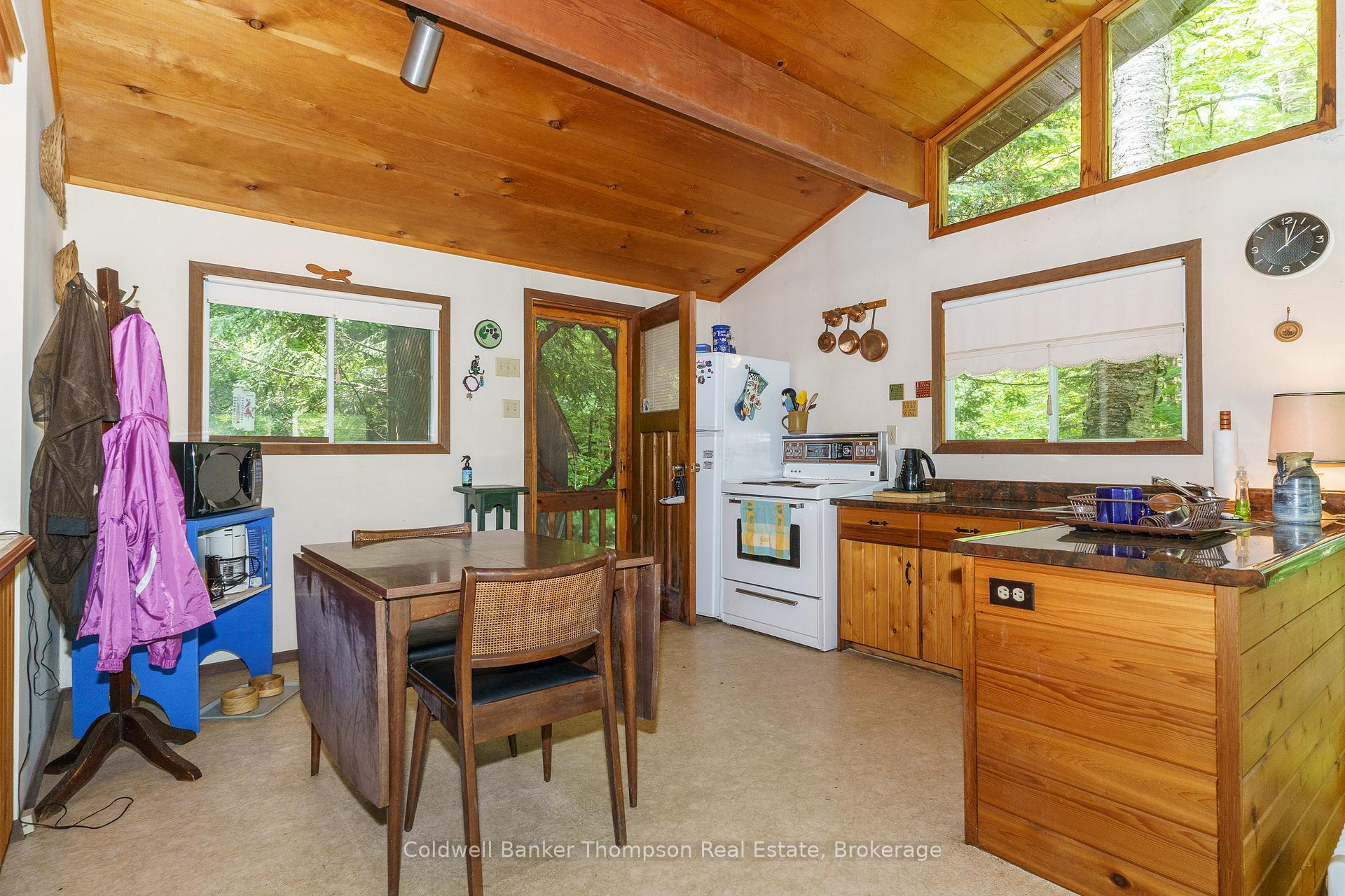 Photo 14 of 594 Hazard Hill Road, Kearney — HOMEH