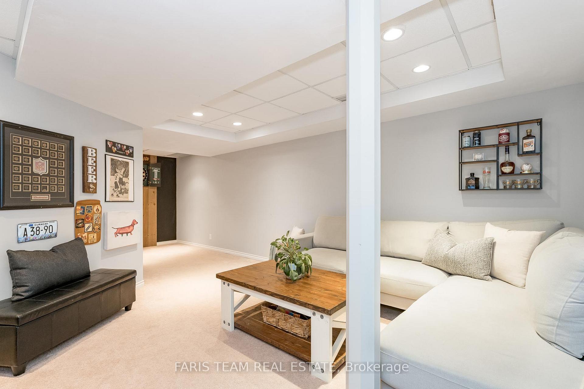 Photo 15 of 28 Villers Street, Barrie, Edgehill Drive — HOMEH