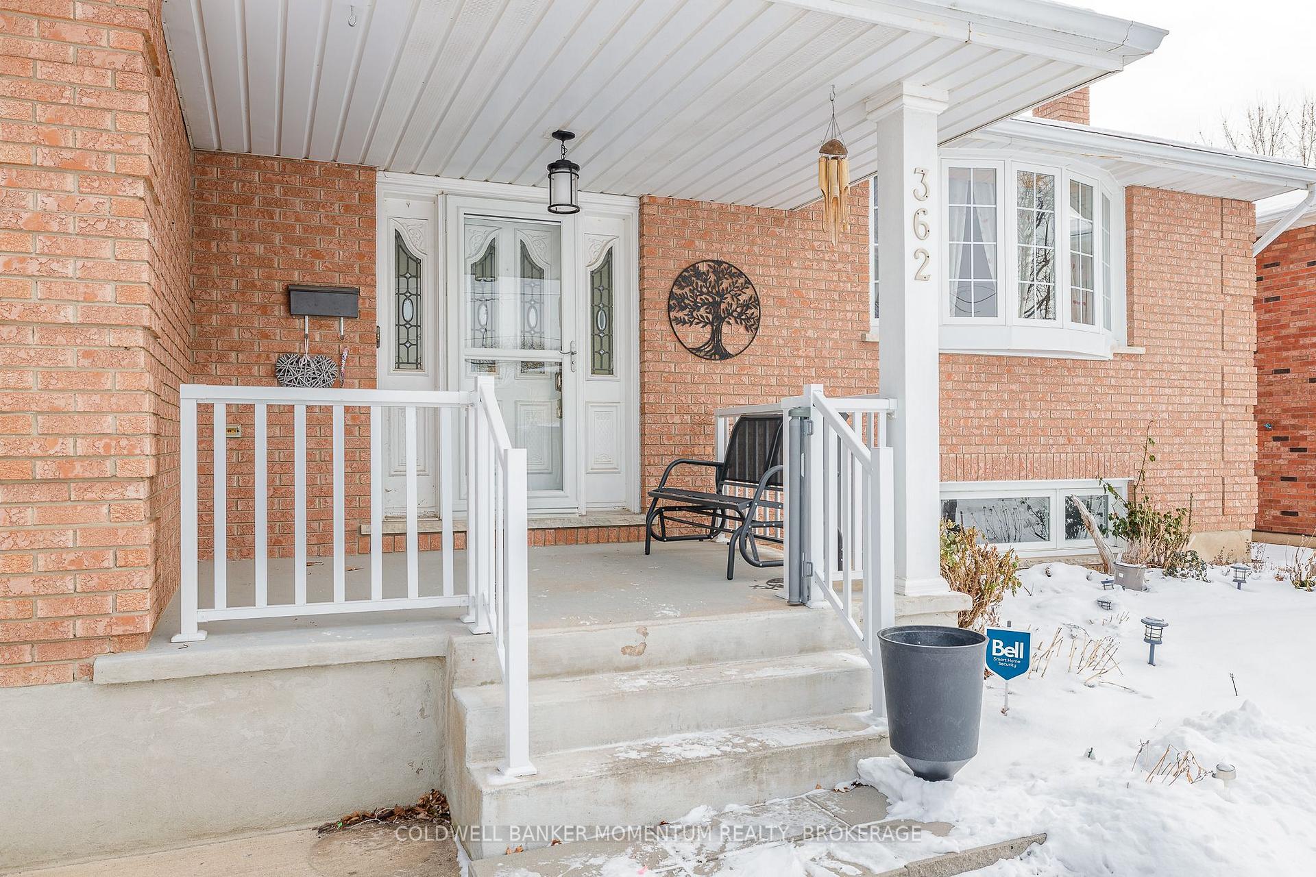 Photo 4 of 362 Grantham Avenue, St. Catharines, Carlton/Bunting — HOMEH
