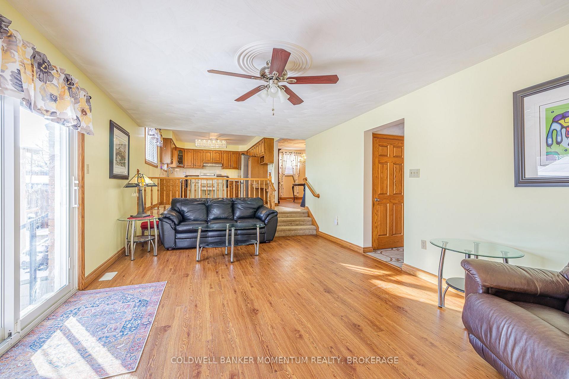 Photo 13 of 362 Grantham Avenue, St. Catharines, Carlton/Bunting — HOMEH