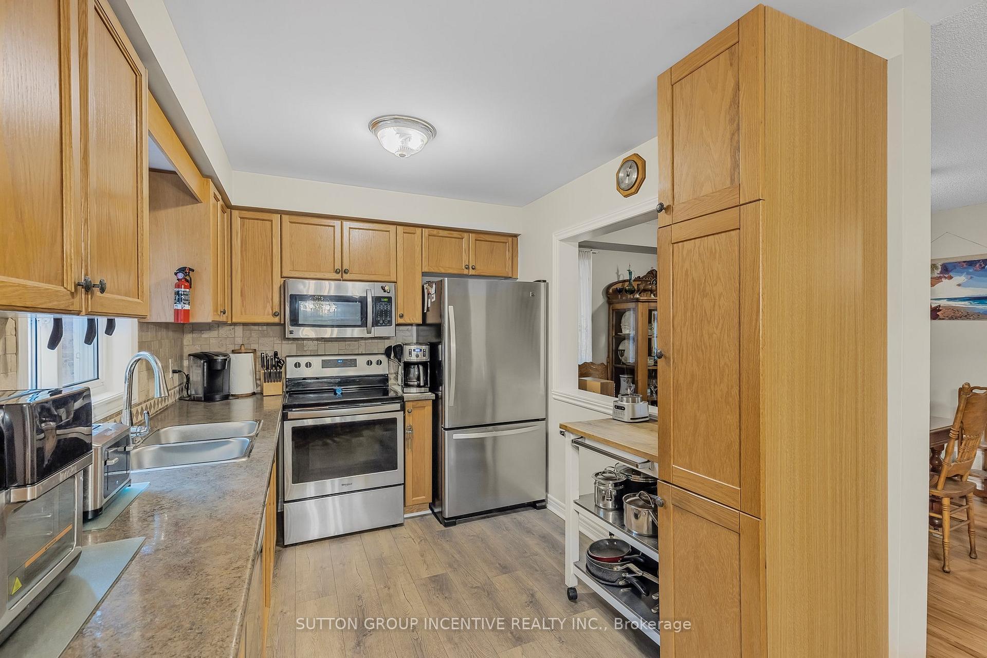 Photo 15 of 21 Kelsey Crescent, Barrie, Ardagh — HOMEH