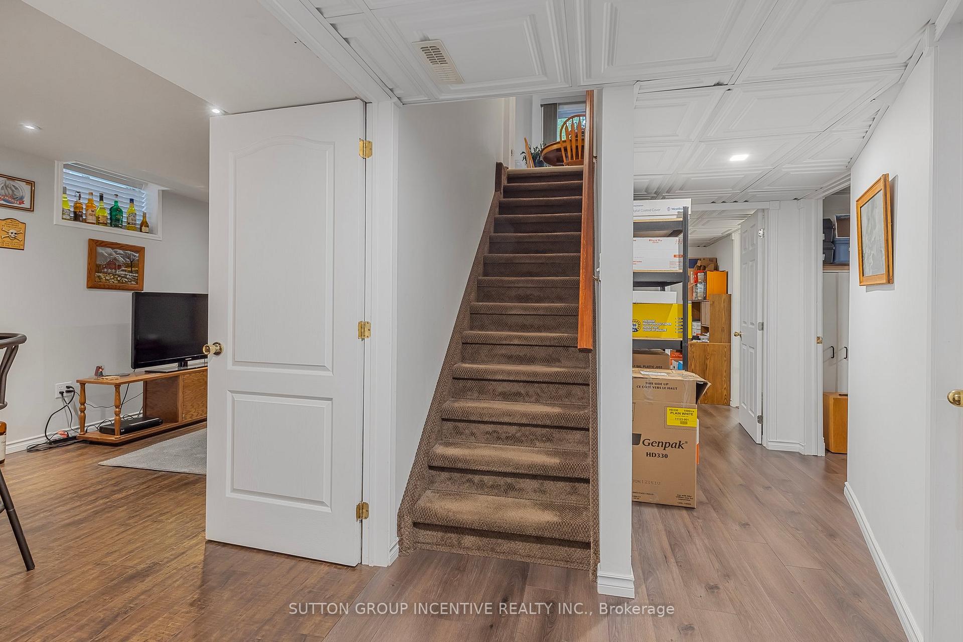 Photo 49 of 21 Kelsey Crescent, Barrie, Ardagh — HOMEH