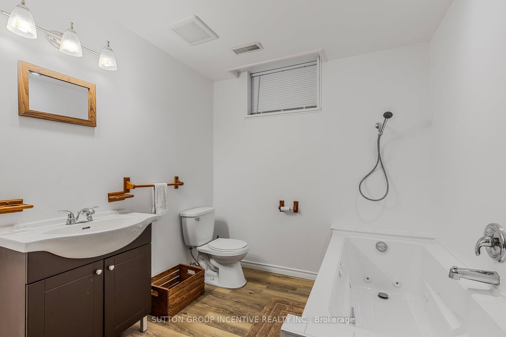 Photo 52 of 21 Kelsey Crescent, Barrie, Ardagh — HOMEH